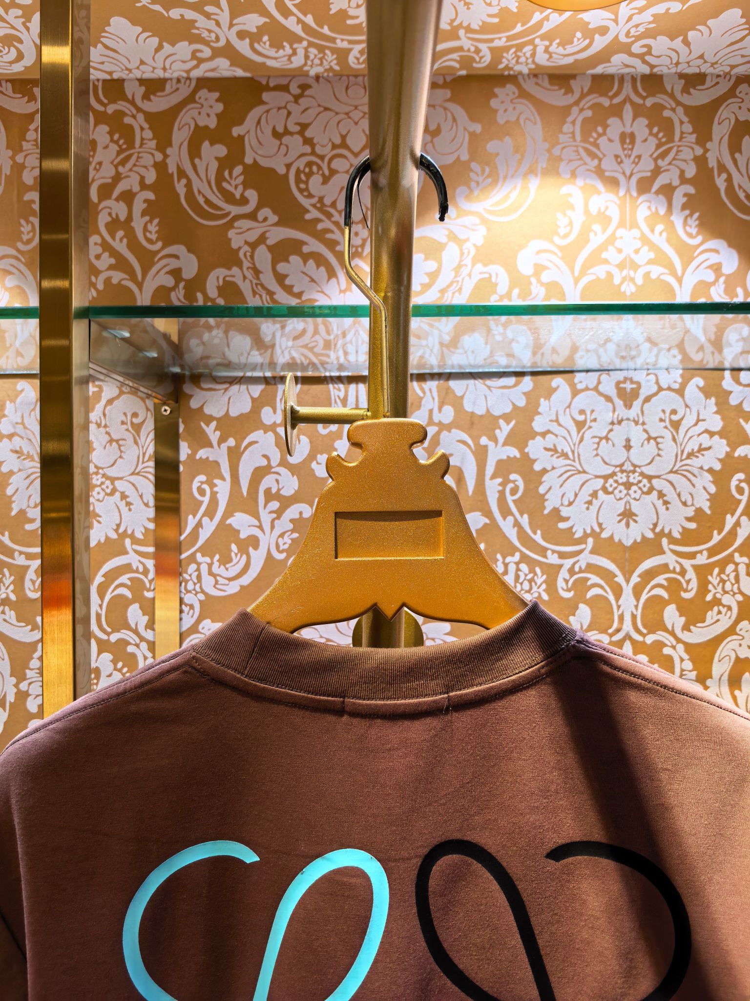 Loewe 专柜款高定成衣 4