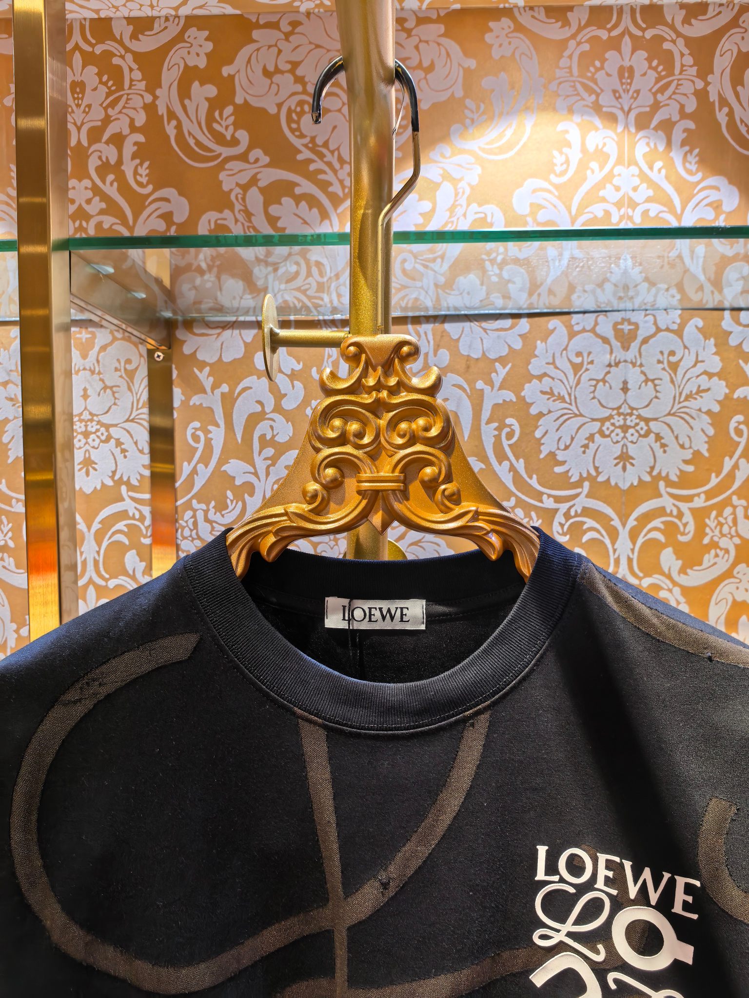 Loewe 专柜款高定成衣 2