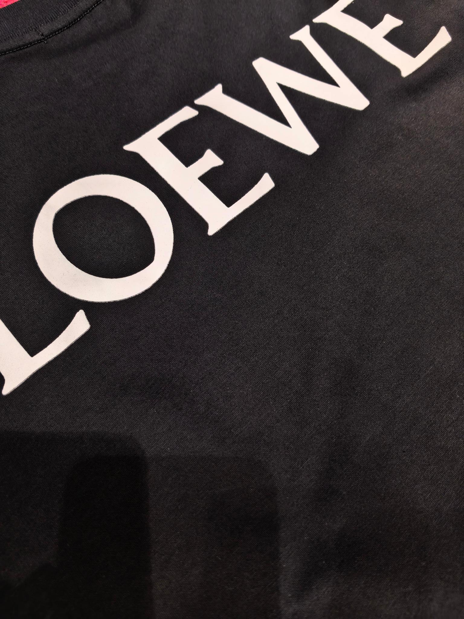 Loewe 专柜款高定成衣 5