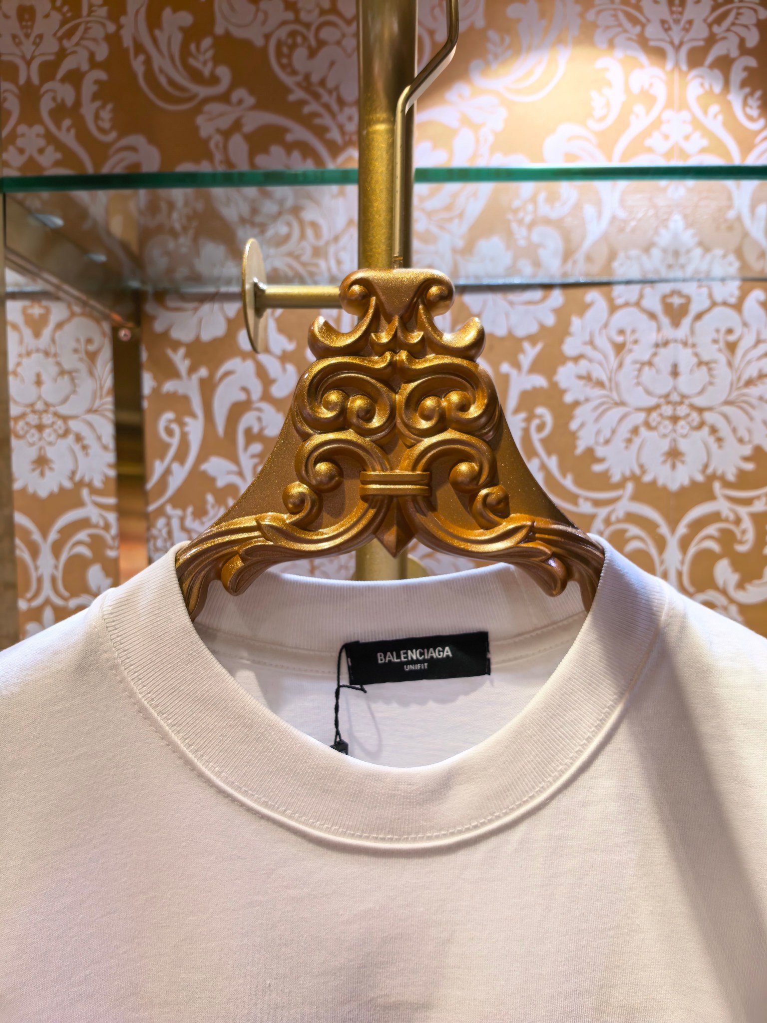 Balenciaga 专柜款高定成衣 2