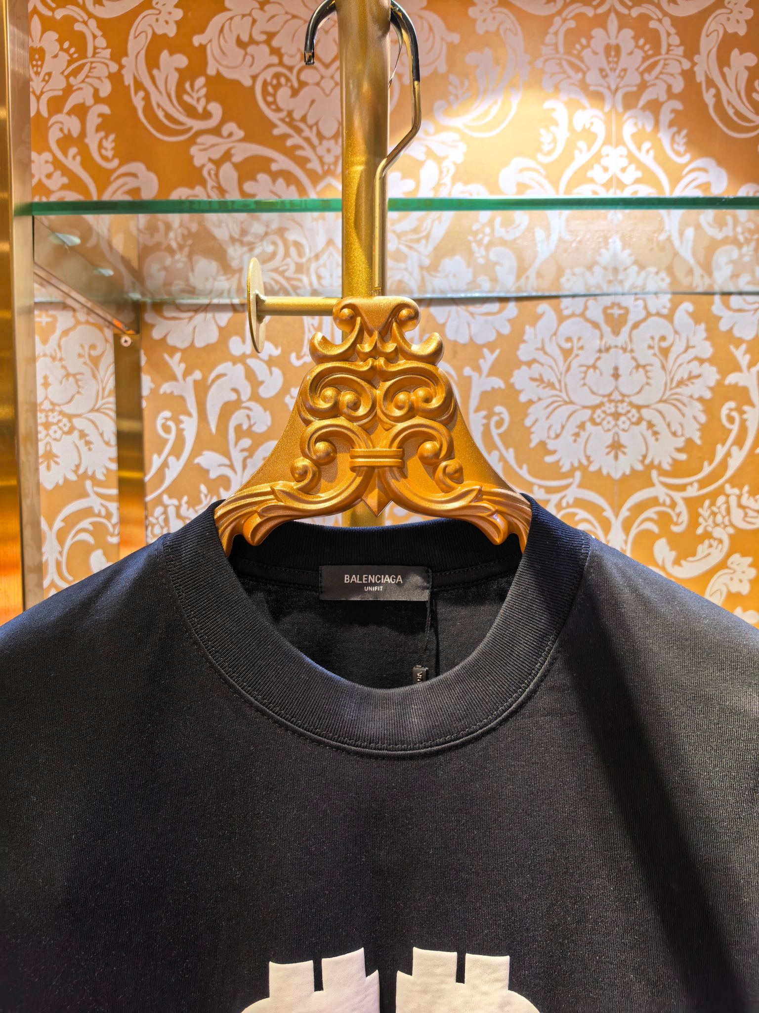Balenciaga 专柜款高定成衣 2
