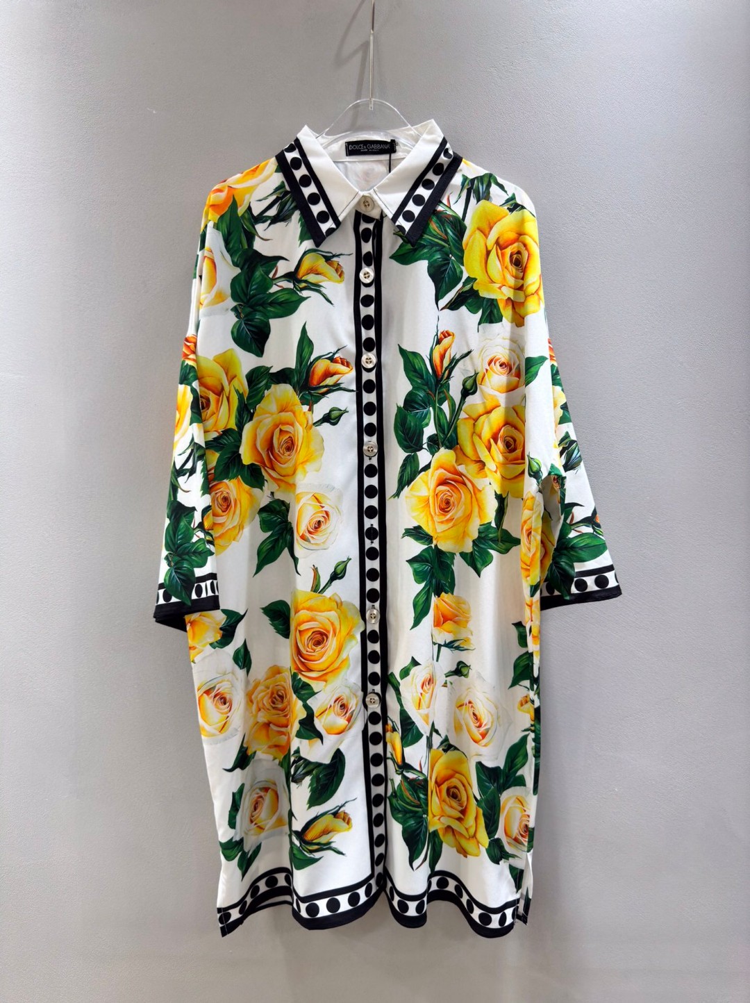 NO:821078,DG Dolce* Women's Fashion Floral Pattern Shirt Golden Yellow Rose Print Customized Button Decoration Long Casual Loose Shirt for Women.SMLXL, Dolce&Gabbana-clothing, Dolce&Gabbana, shirts,19860909DG杜嘉*女士时尚花卉图案衬衫金黄色玫瑰印花定制纽扣饰长款休闲宽松版衬衣女 .SMLXL,杜嘉班纳-服装,Dolce&Gabbana,shirts,,Women's clothing