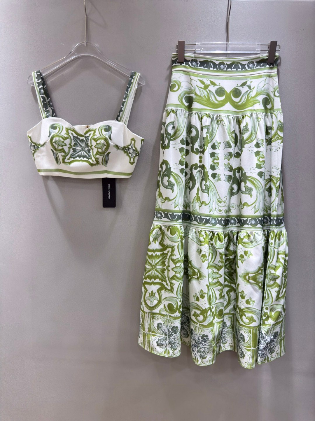 High-End Women’s Clothing Sets: Versace/Franch Chest, Porcelain Plaque, Hot Graft Vest, Dress Sets - 图片 1