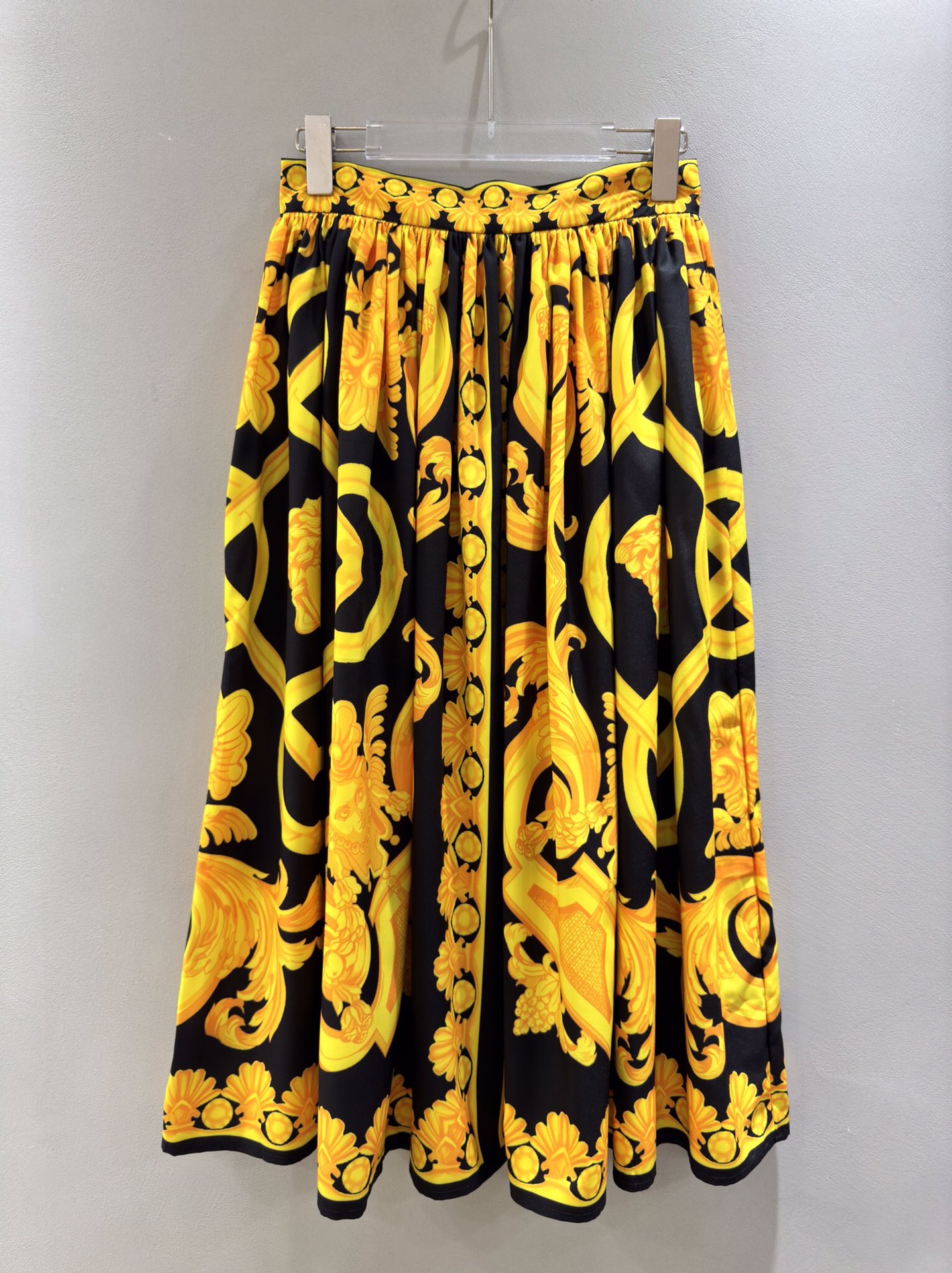 High-End Quality Women’s Clothes: Versace/Franch Chet Lady Barlock Skirt in Various Sizes
