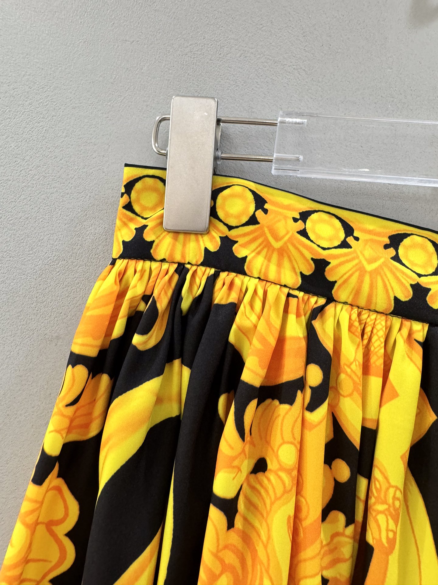 High-End Quality Women’s Clothes: Versace/Franch Chet Lady Barlock Skirt in Various Sizes - 图片 3