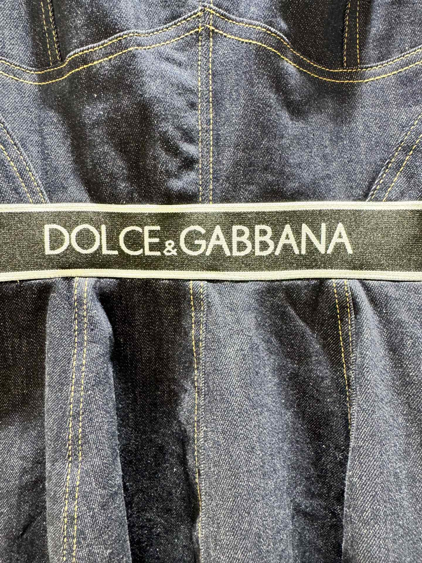 High-end Women’s Dress with Custom D&G Heart Collar Logo Knitting. Sizes SMLXL. - 图片 6