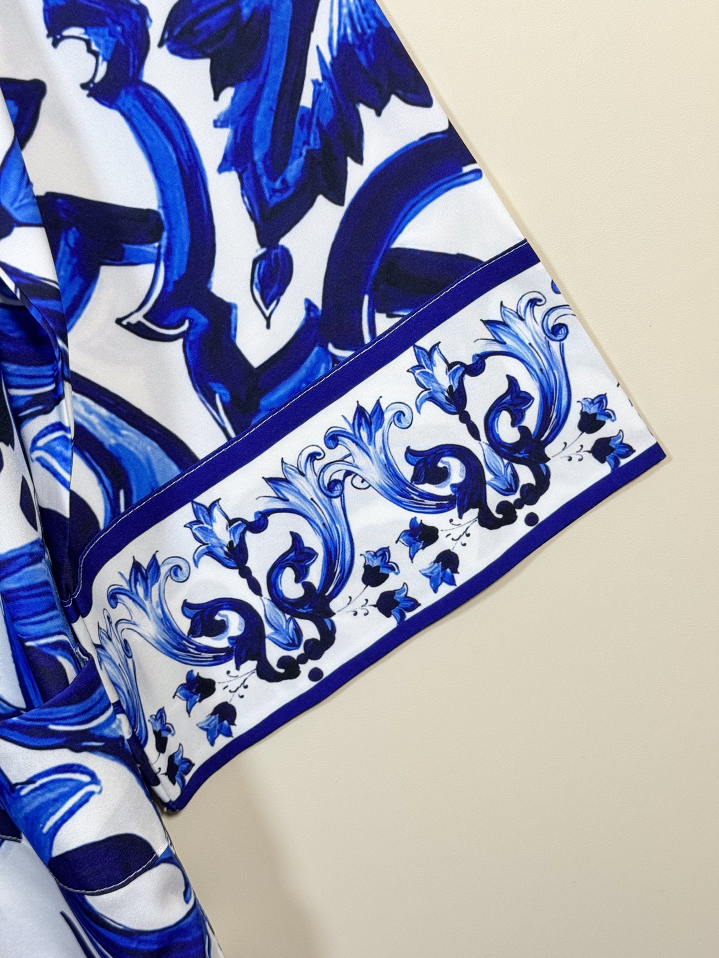 High-End Women’s Clothing: D&G/Dougabana Blue Tan Collection with Long Waist Belt - 图片 7