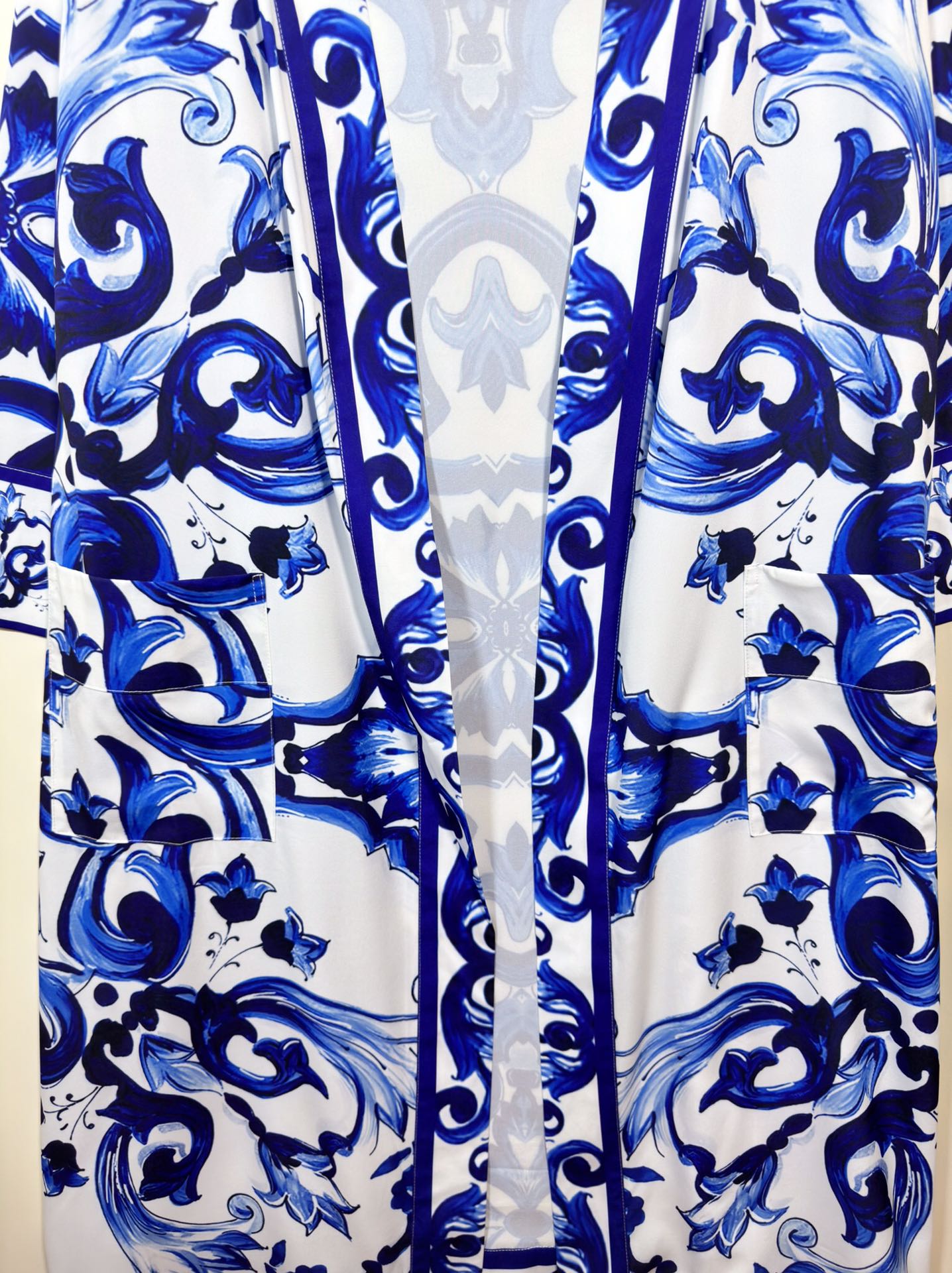 High-End Women’s Clothing: D&G/Dougabana Blue Tan Collection with Long Waist Belt - 图片 5