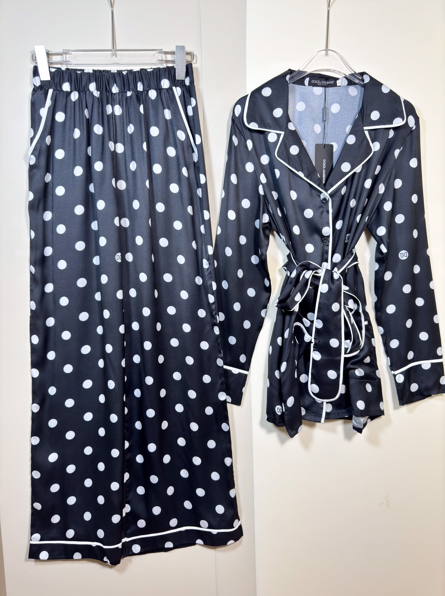 High-End Quality Women’s Clothing Sets: D&G/Ms. Dugarbana Nightshirts and Pants Bundle 🆕🔥 - 图片 8