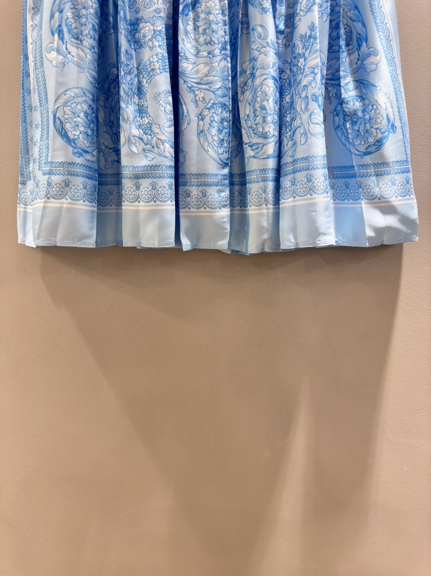 p368 High Quality Women’s Clothes with Packed Versace/Francissor Woman with Barlock’s Crown Captioned Clothes. SMLXL - 图片 5