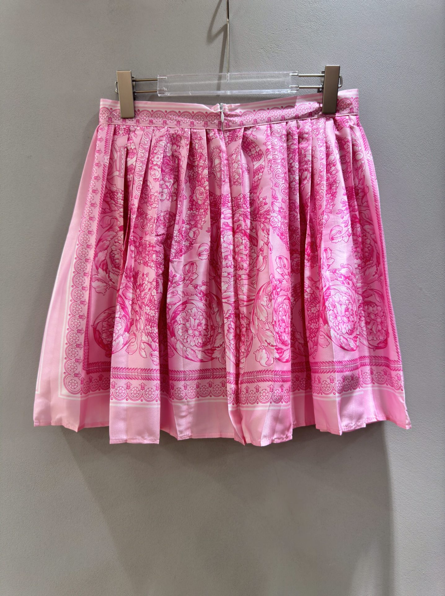 p368 High Quality Women’s Clothes with Packed Versace/Francissor Woman with Barlock’s Crown Captioned Clothes. SMLXL - 图片 2