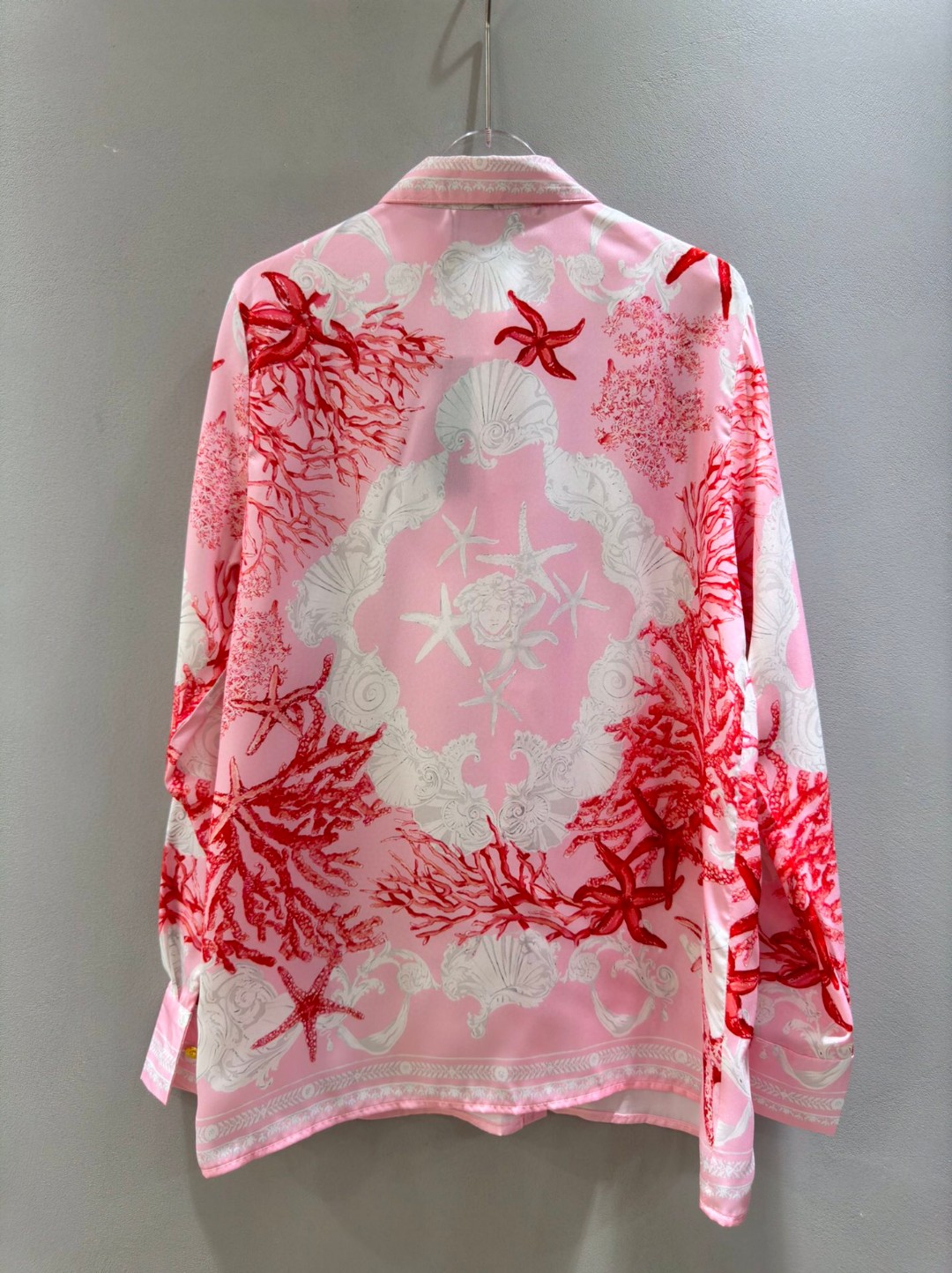 High-End Women’s Clothes: Versace/Franchzer Packed, New Pink-Bottomed Seastar Shirt, Various Sizes. - 图片 2