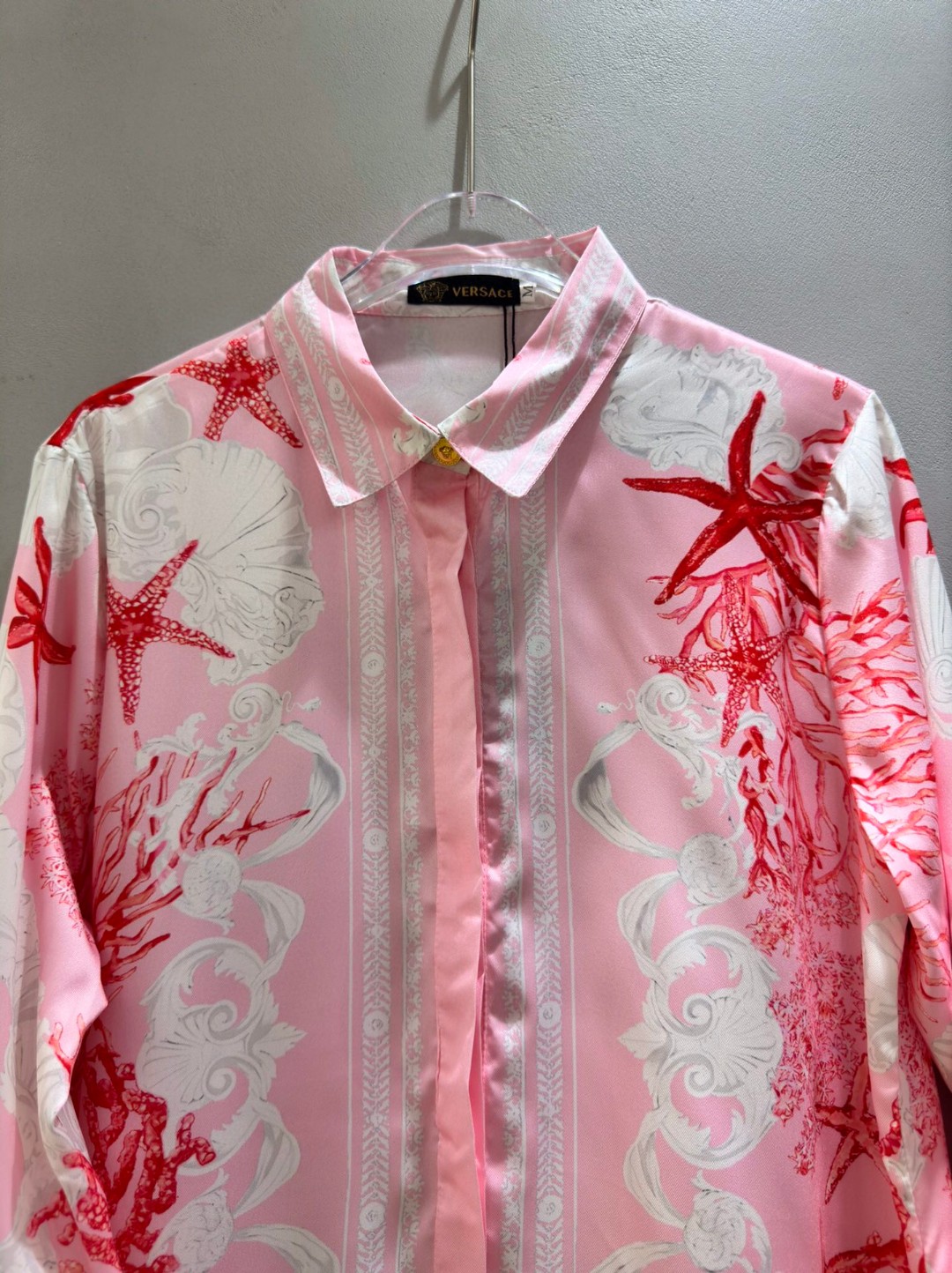 High-End Women’s Clothes: Versace/Franchzer Packed, New Pink-Bottomed Seastar Shirt, Various Sizes. - 图片 3