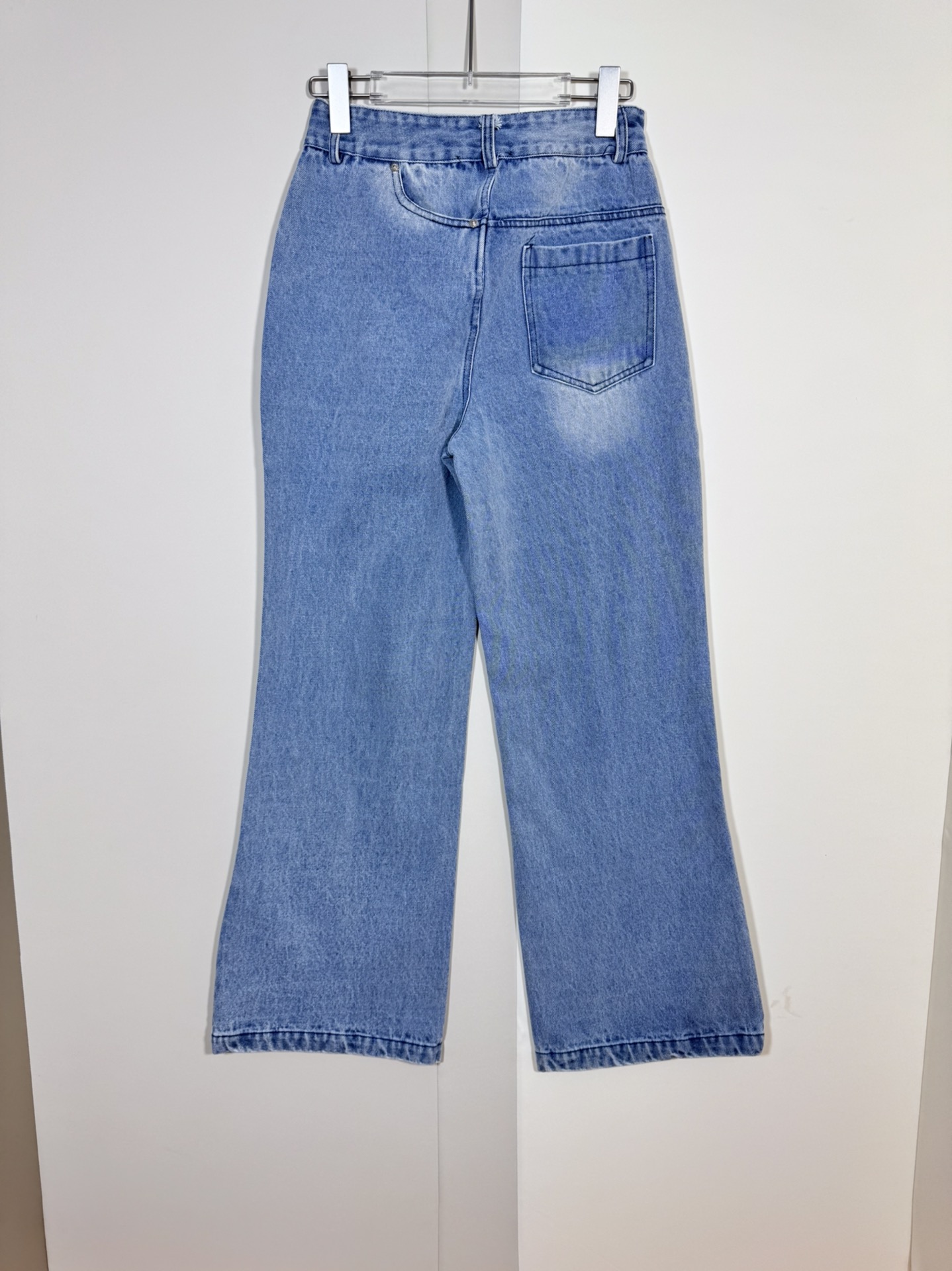 High-end Quality Women’s Clothes with Fall/Winter Cowboy Design and Eco-friendly Water-washing Process. - 图片 2