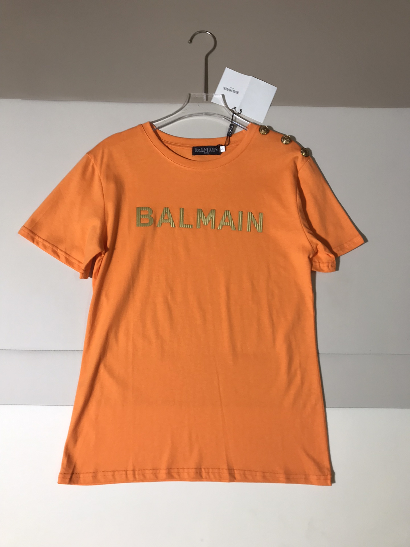 High-End Women’s Clothes: BALMAIN New Products Featuring Hot Gold Logo Buttons - 图片 1