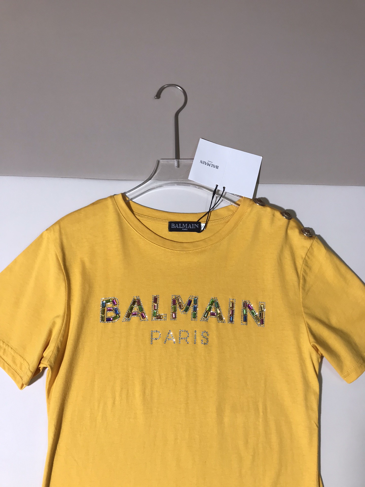 High-end Women’s Clothes: BALMAIN New Products with Color Drilling Logo Buttons - 图片 2
