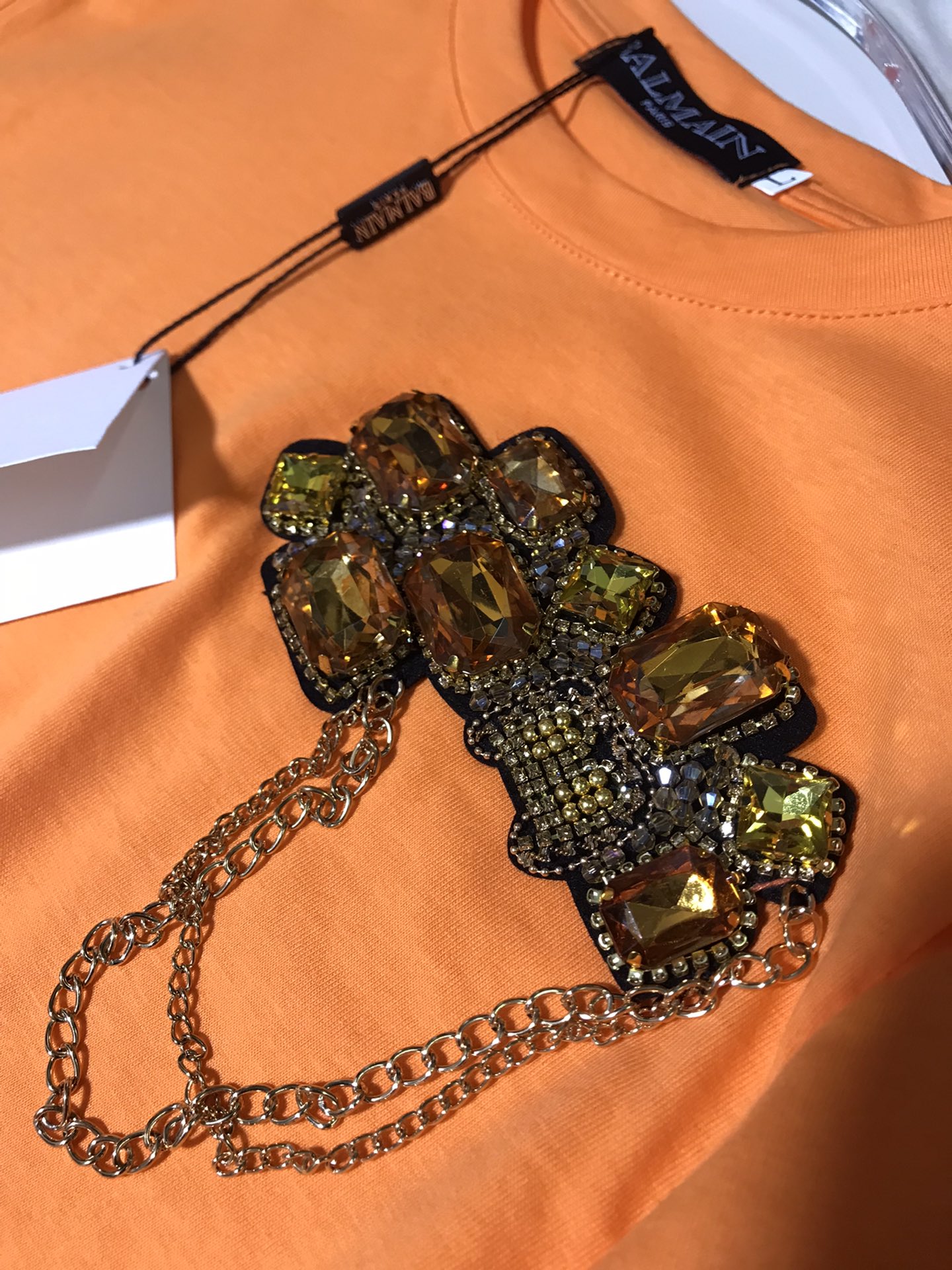 “High Quality Women’s Clothes: 🔥🔥Balmain Package Featuring Battered Money Detached Chains T-shirt” - 图片 7