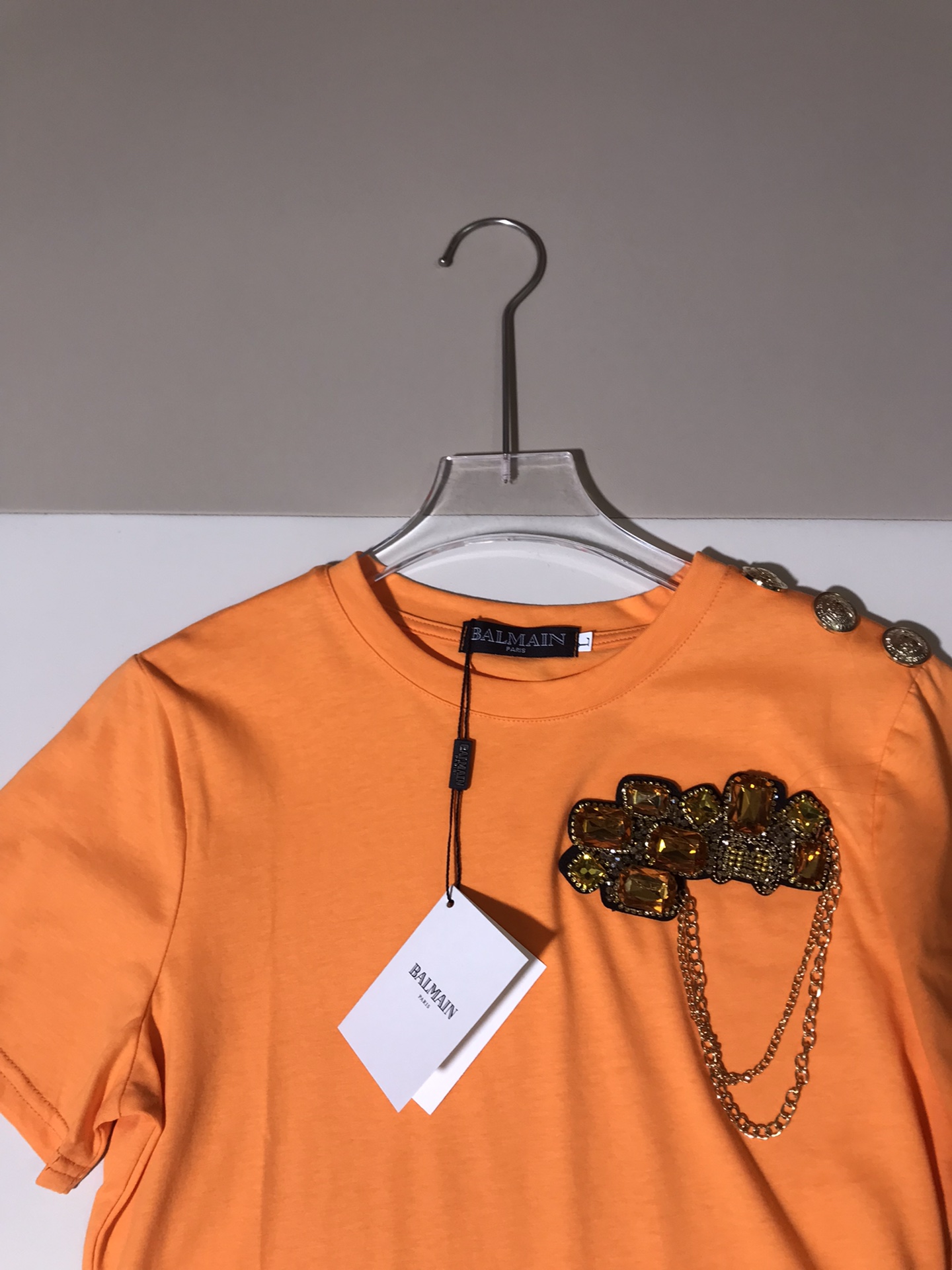 “High Quality Women’s Clothes: 🔥🔥Balmain Package Featuring Battered Money Detached Chains T-shirt” - 图片 2