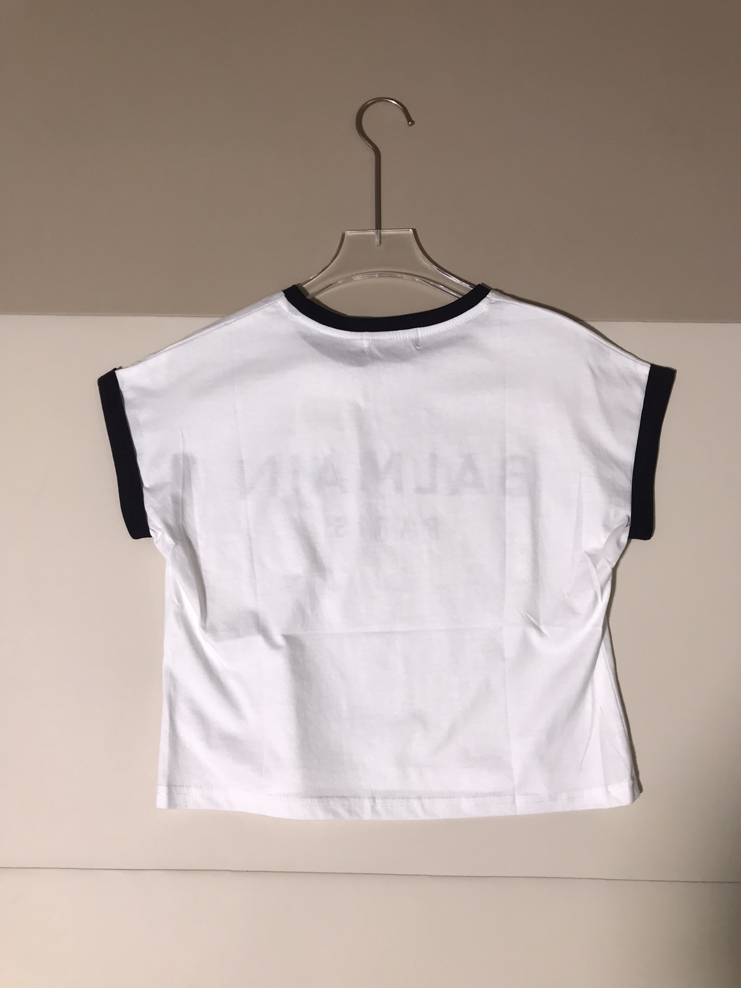 High-end Women’s Clothing: Balmain’s New Black and White Logo T-Shirt in Various Sizes - 图片 2