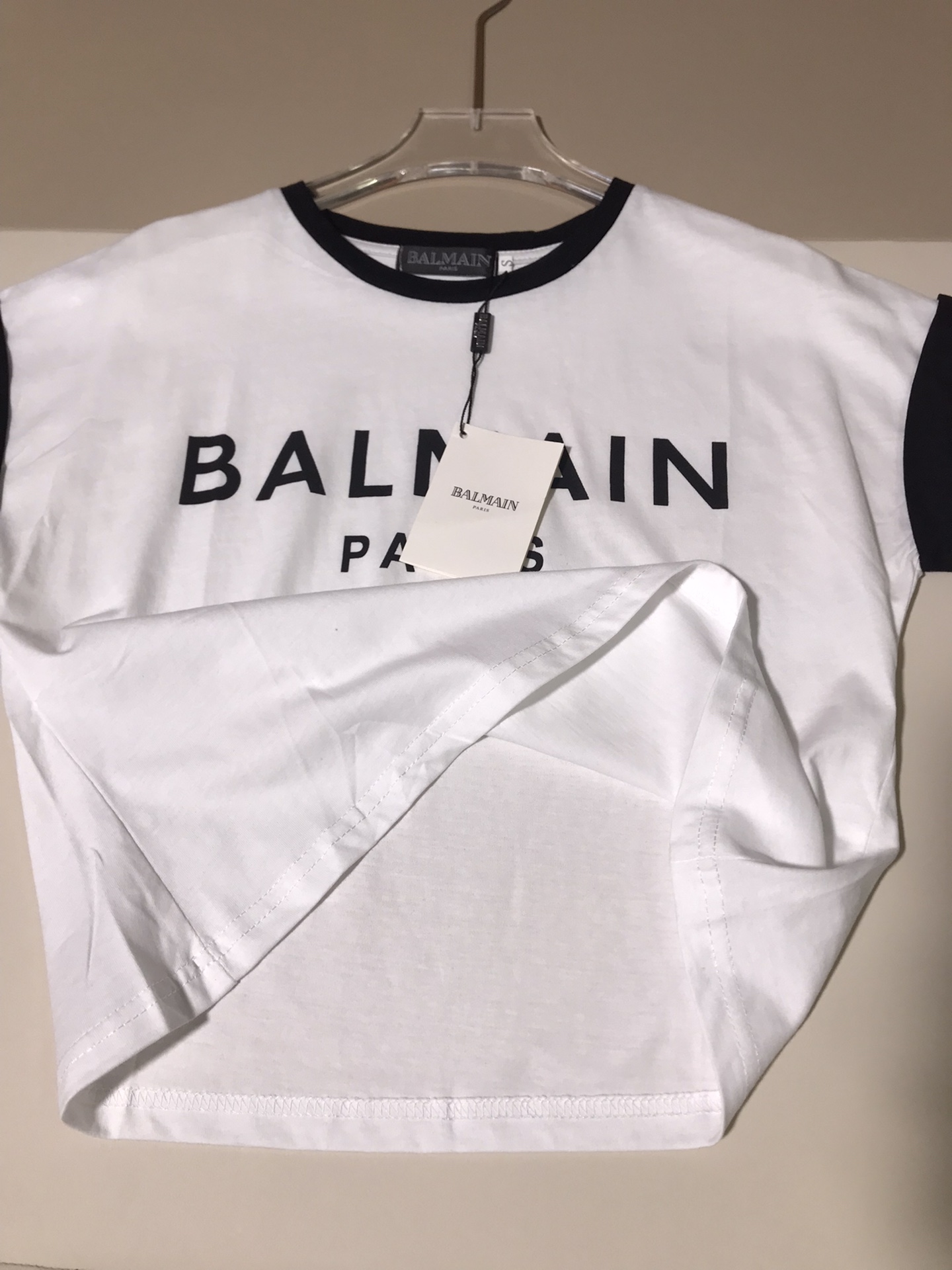 High-end Women’s Clothing: Balmain’s New Black and White Logo T-Shirt in Various Sizes - 图片 6