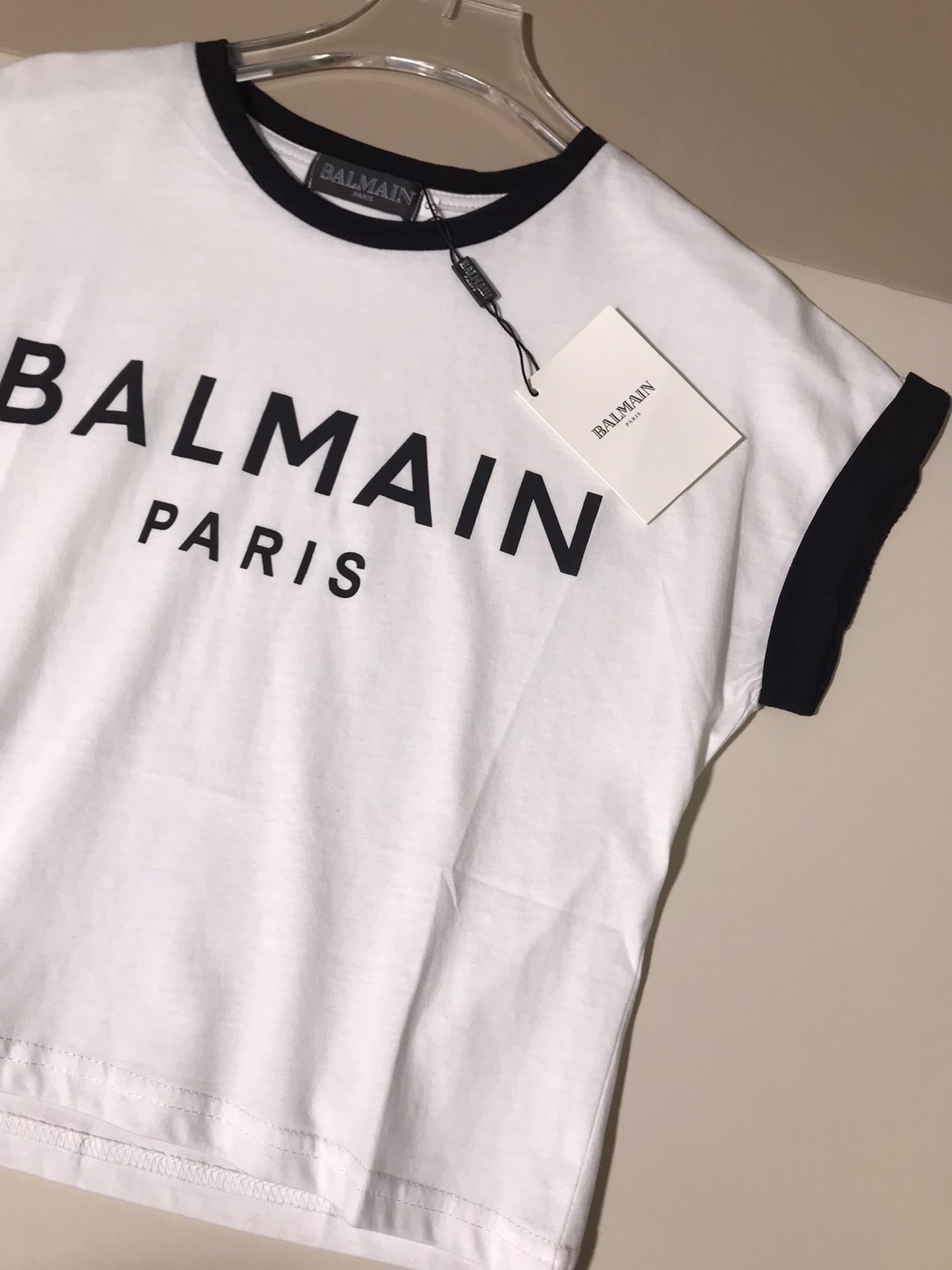 High-end Women’s Clothing: Balmain’s New Black and White Logo T-Shirt in Various Sizes - 图片 8