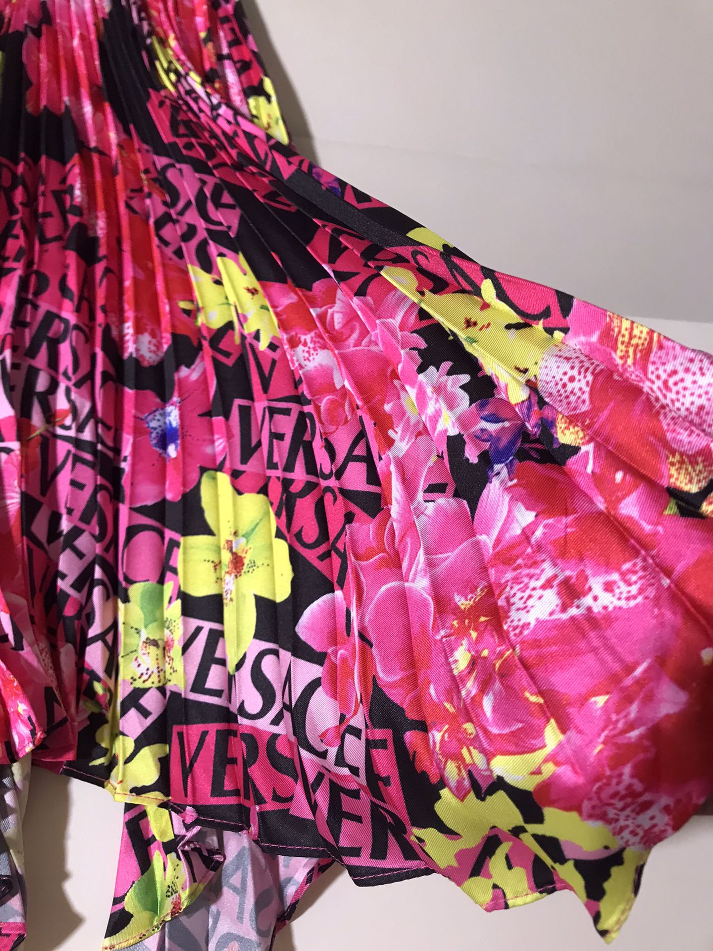 P391 HIGH QUALITY WOMEN’S CLOTHES WITH PACKED VERSACE/FRANCH STYL, WRINKLED SKIRTS AND TIARAS. SMLXL - 图片 7