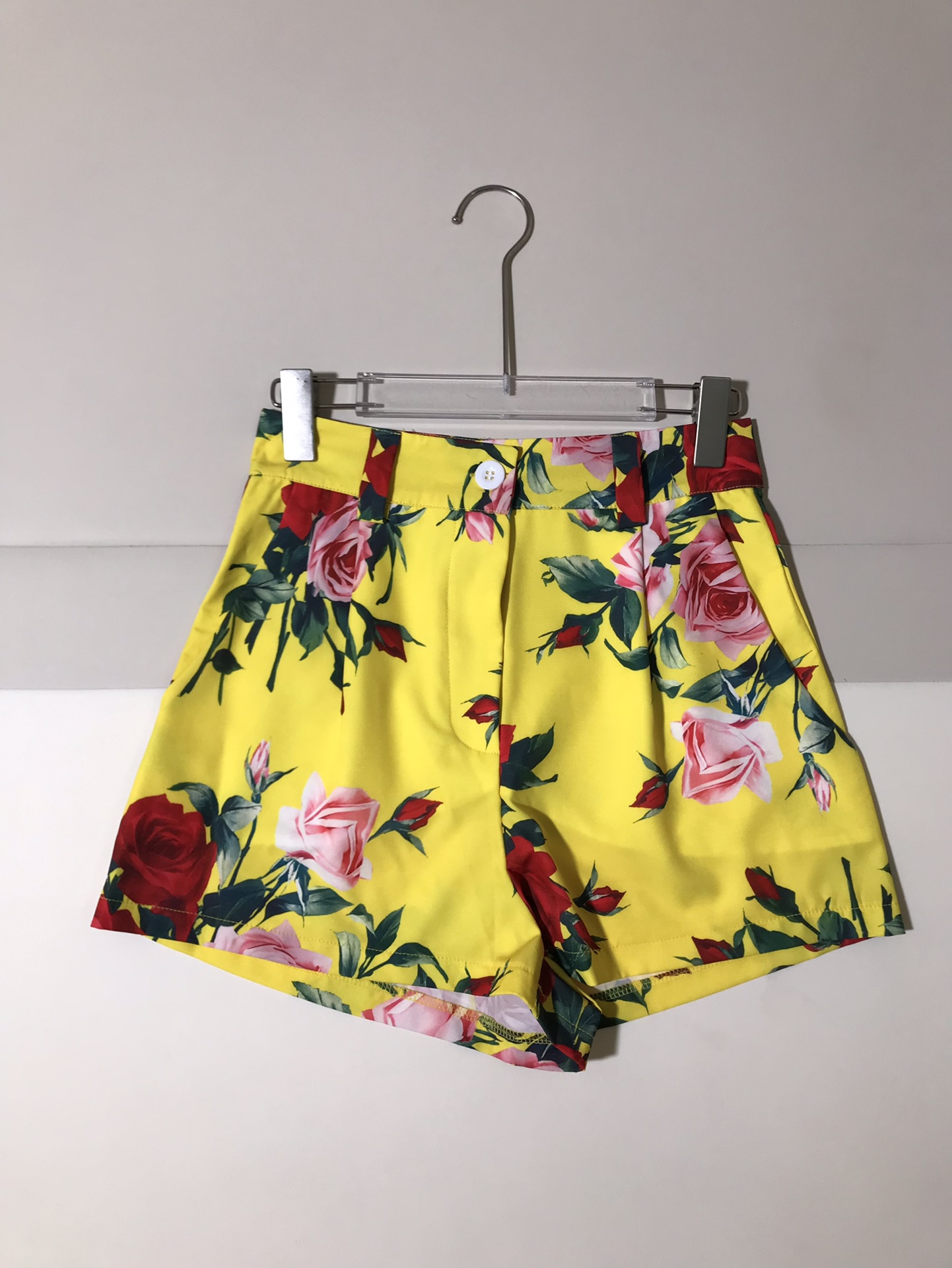 High-Quality Women’s Clothes: Dolce & Gabbana Sicilian Style with Floral Designs, Various Sizes - 图片 1
