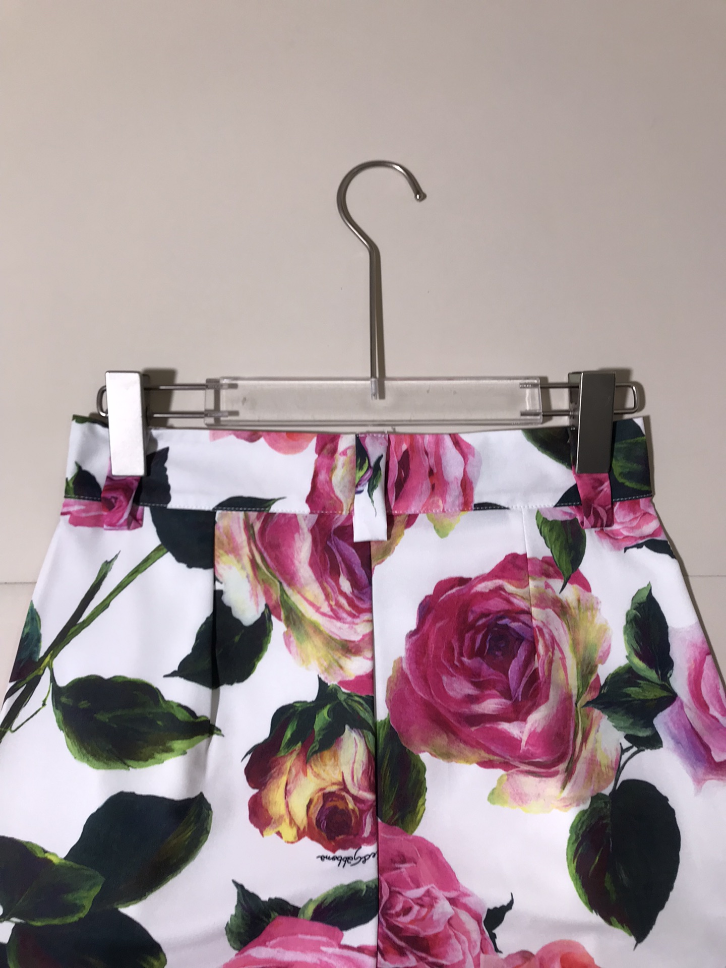 Stylish Women’s Clothing: Dolce & Gabbana Inspired with Sicilian Flair and Vibrant Flowers - 图片 8