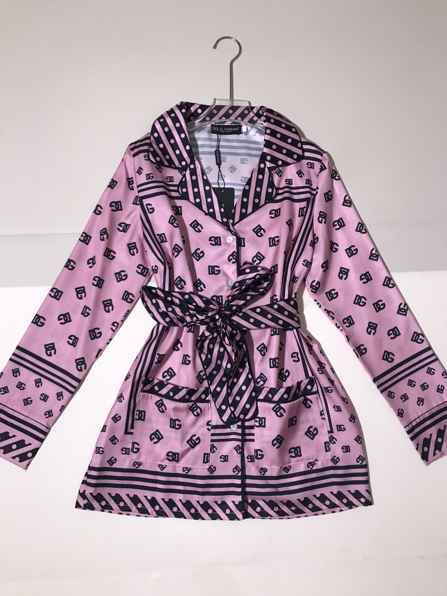 High-Quality Women’s Clothing Sets by Dolce & Gabbana/Dougabanner with Belt and Pajamas - 图片 8