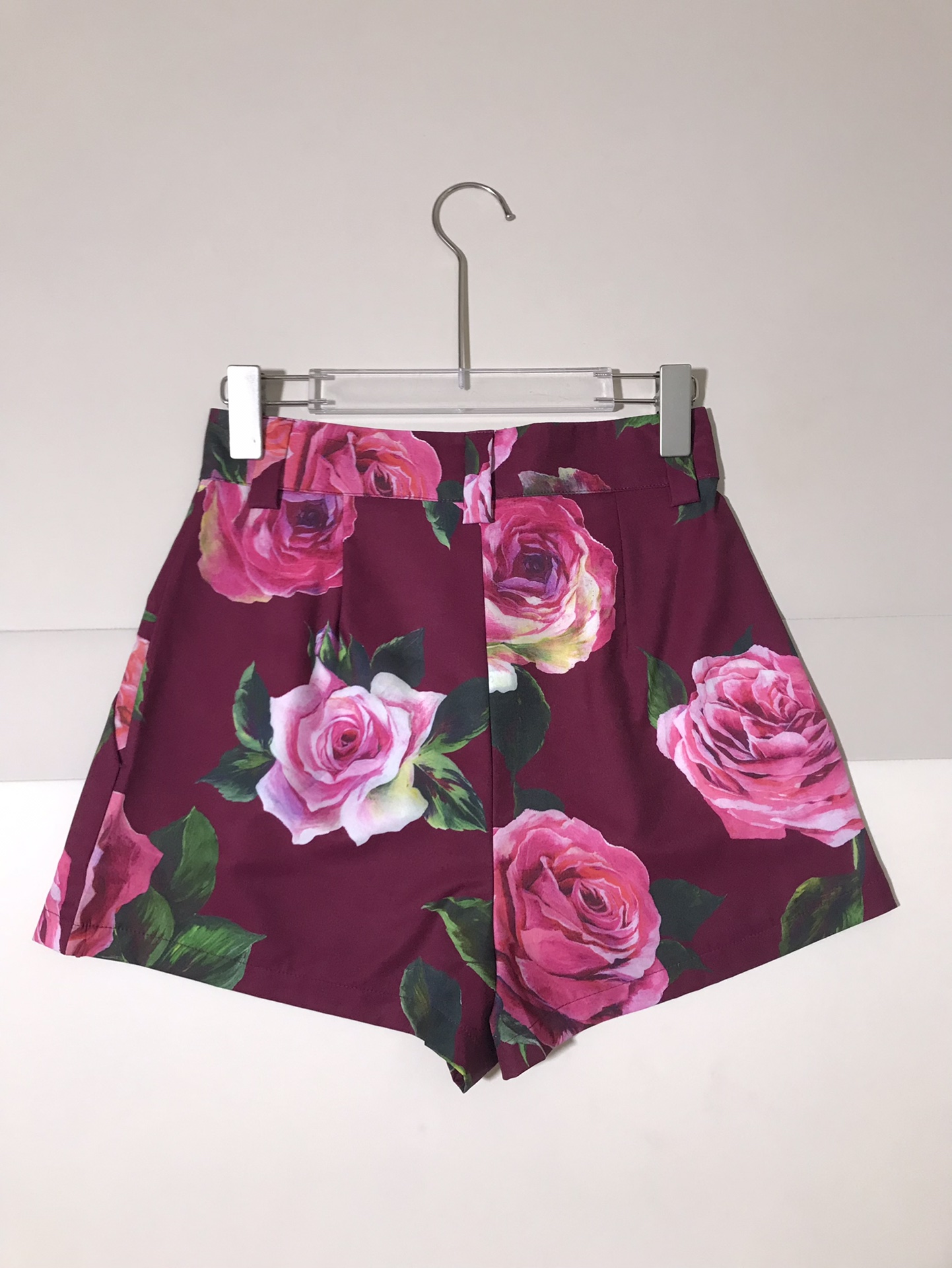 High Quality Women’s Clothes: Dolce & Gabbana’s Sicilian Style with Dazzling Flowers - 图片 2