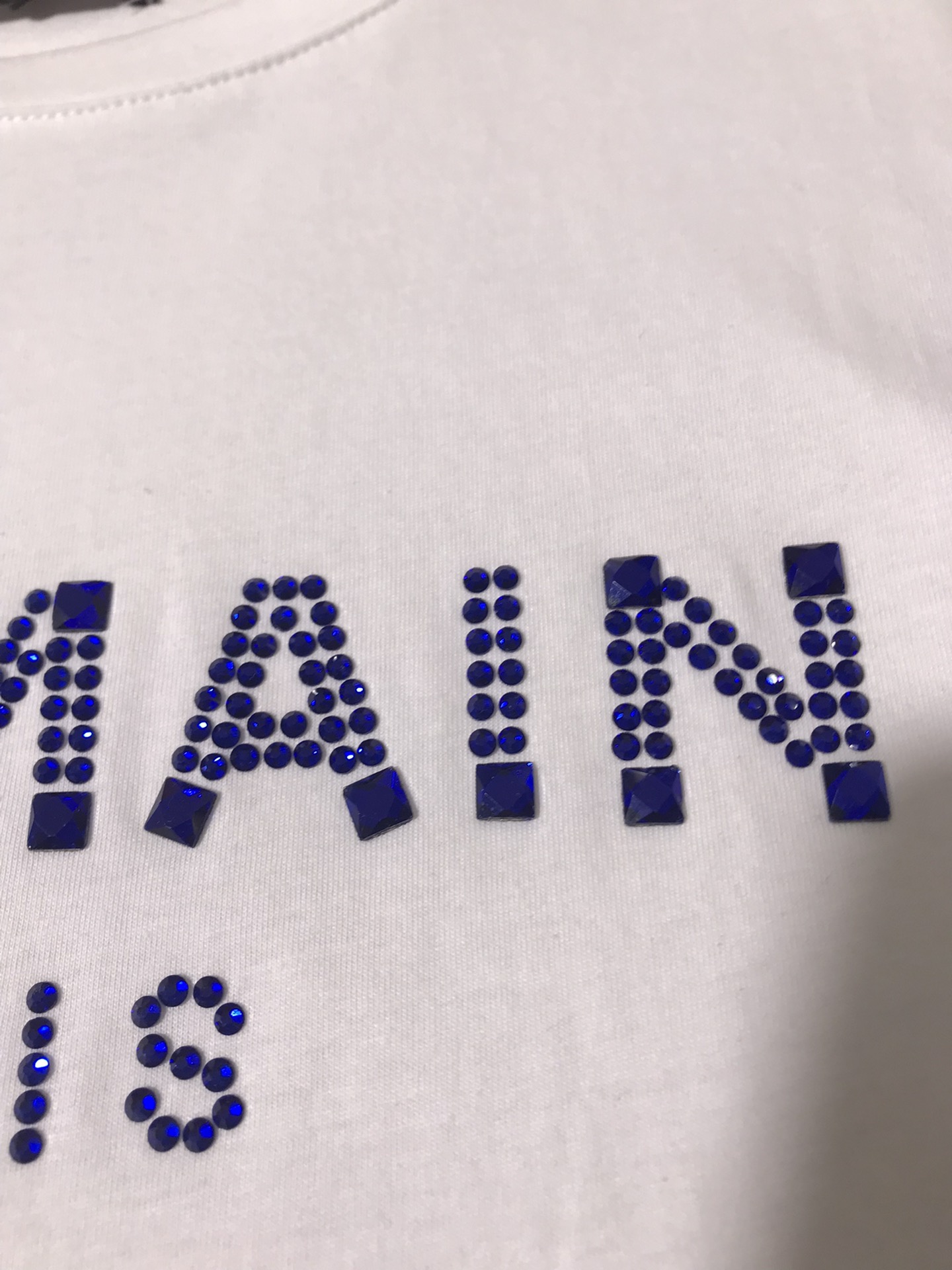 High-End Women’s Clothing with Explosive Buttons and Diamond-Driven Shoulders - 图片 9