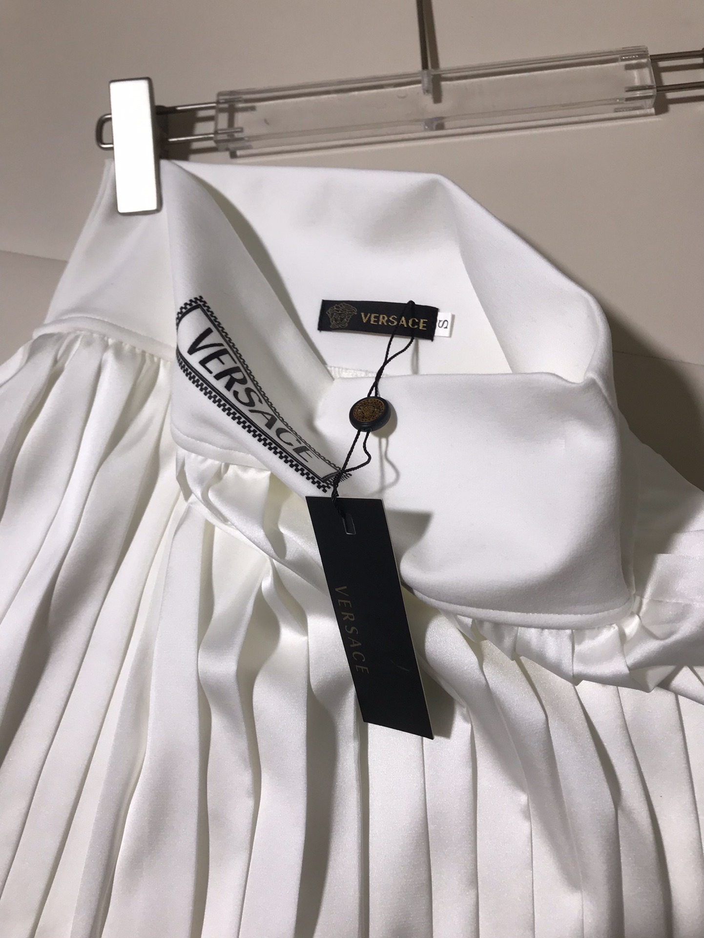 High-Quality Versace/Francischelli Women’s Dress with Letter-Marked Skirts in Various Sizes - 图片 6
