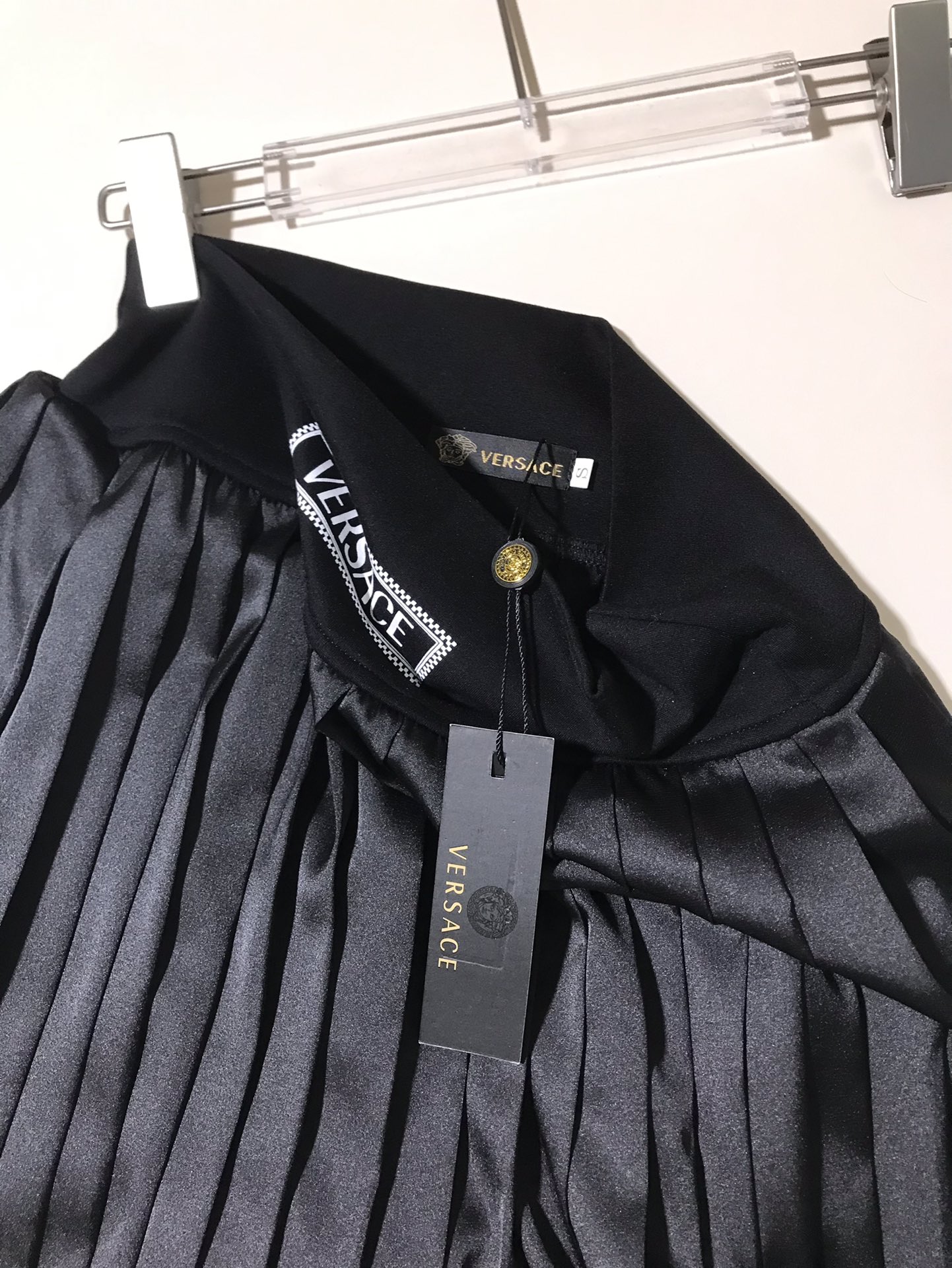 High-End Women’s Dress with Versace/Francischell Packaging in Various Sizes - 图片 6