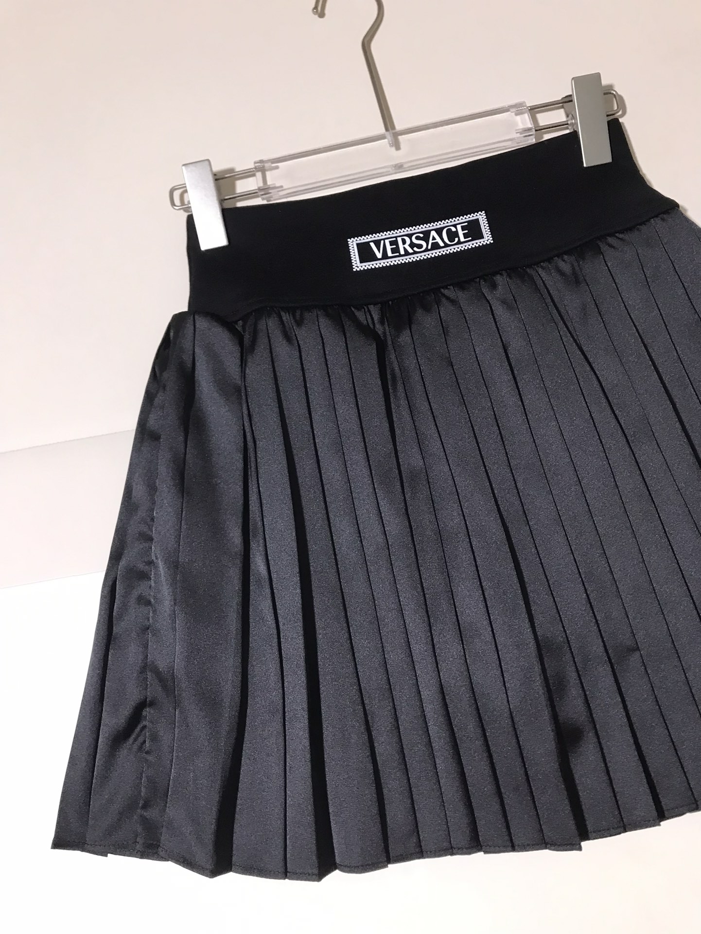 High-End Women’s Dress with Versace/Francischell Packaging in Various Sizes - 图片 8