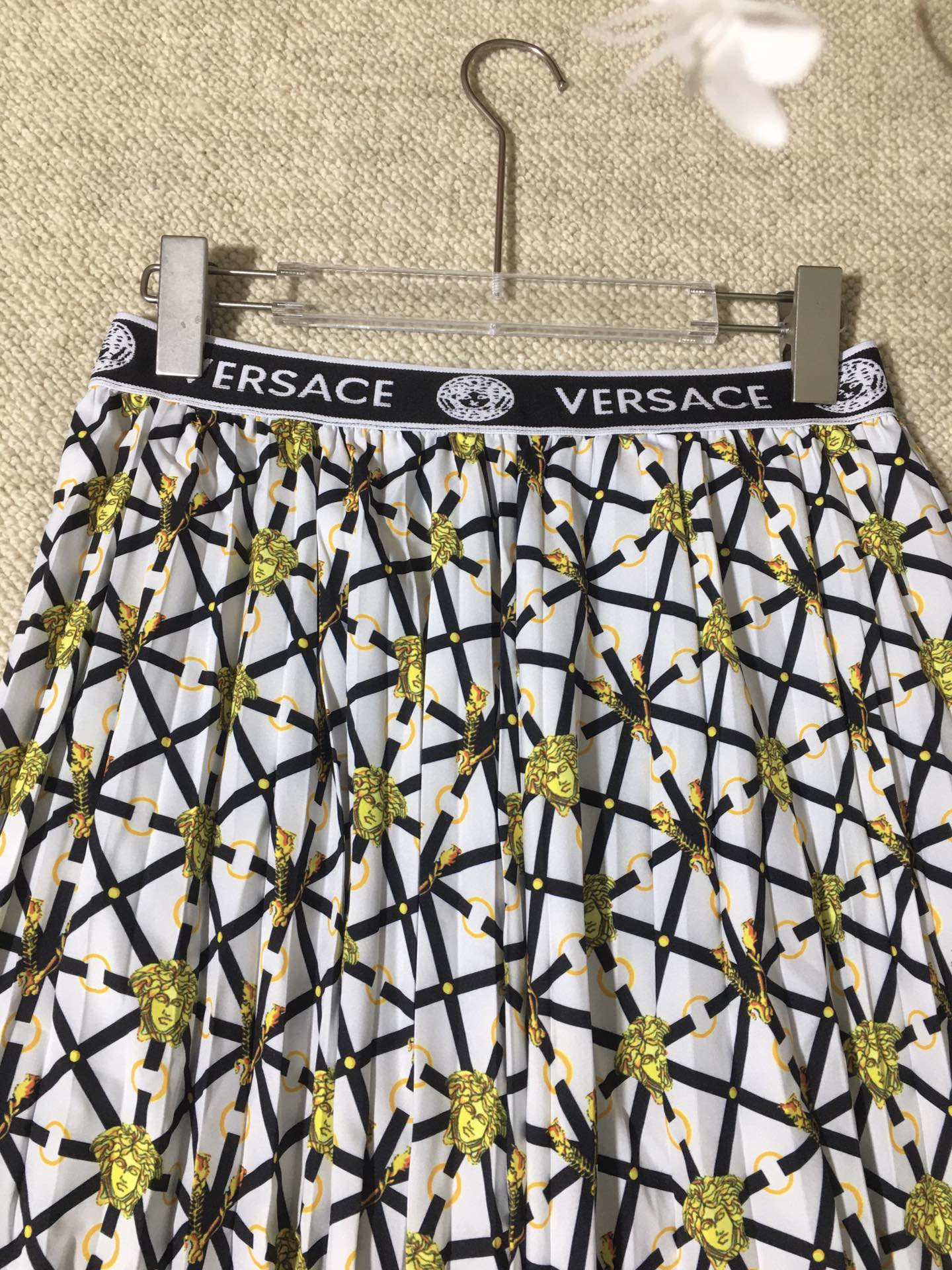 Luxury Women’s Clothing: Versace/Vanthru Packaging, Medusa-Inspired Styles in Various Sizes - 图片 5