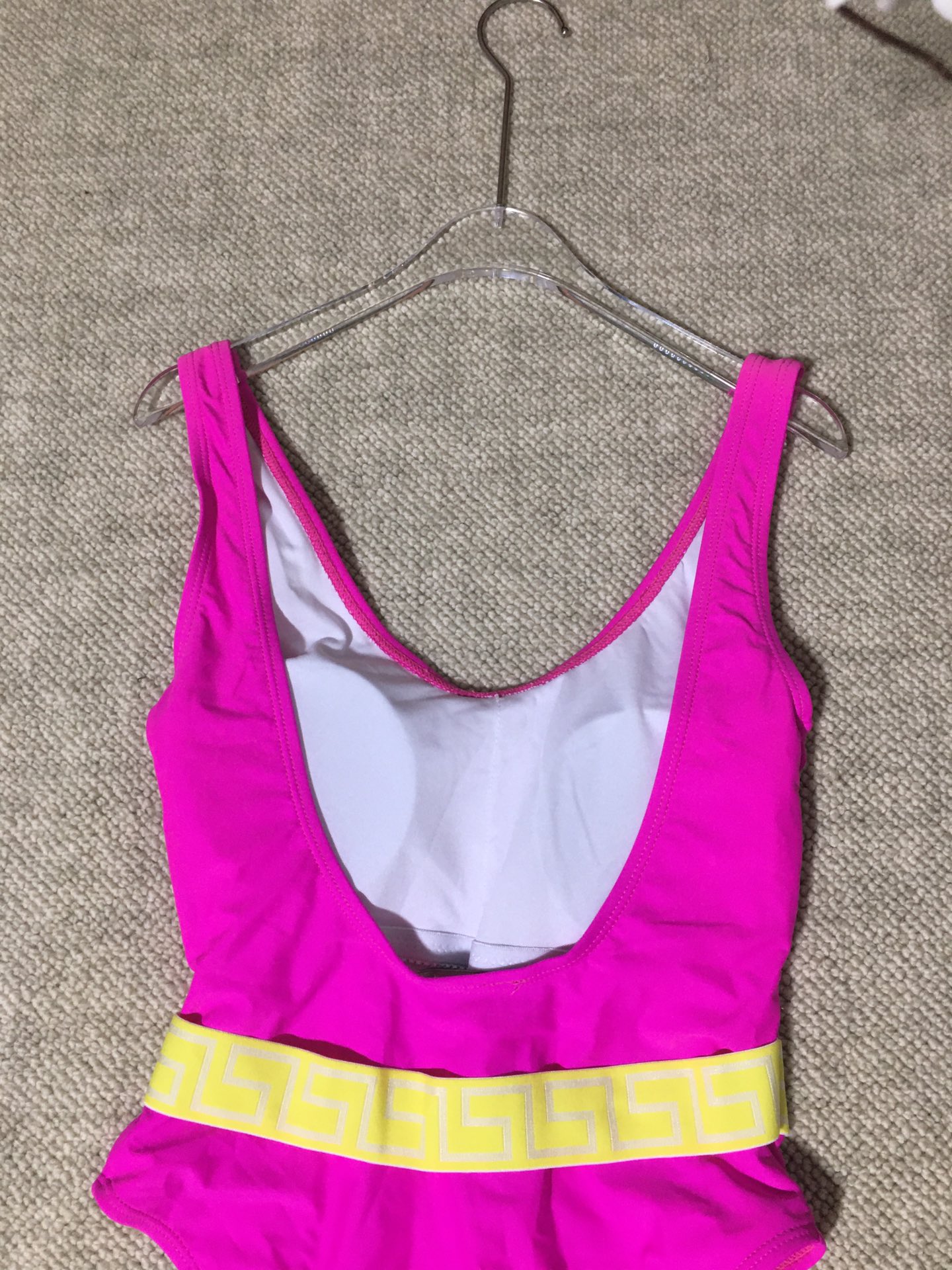 High-end Women’s Clothes with Versace/Vanthschure Colors, Yellow Edge Plots, No Cuff Tights - 图片 7