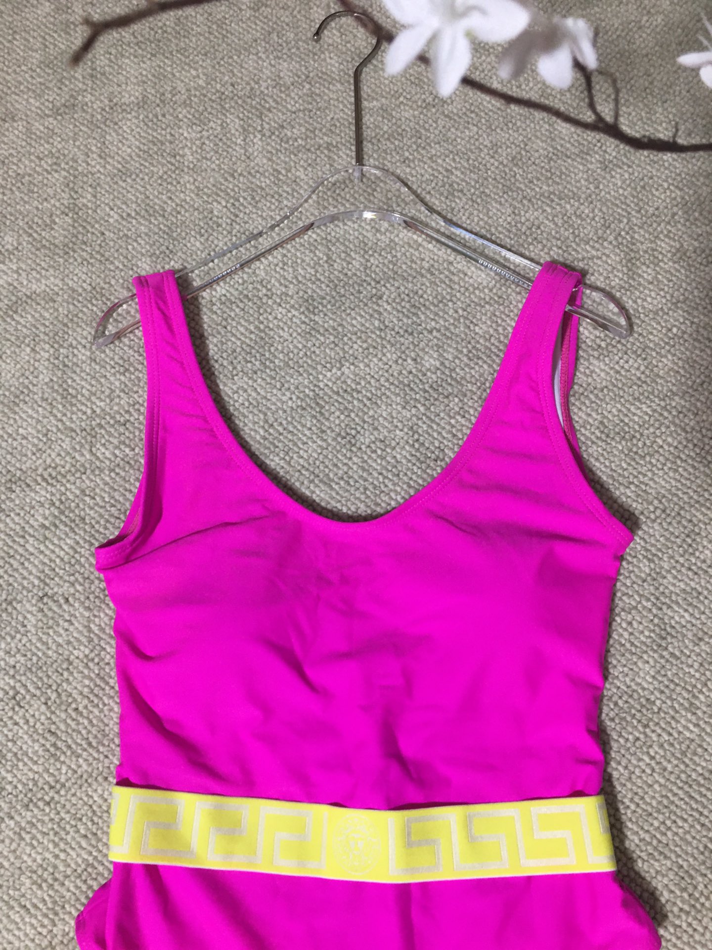 High-end Women’s Clothes with Versace/Vanthschure Colors, Yellow Edge Plots, No Cuff Tights - 图片 3
