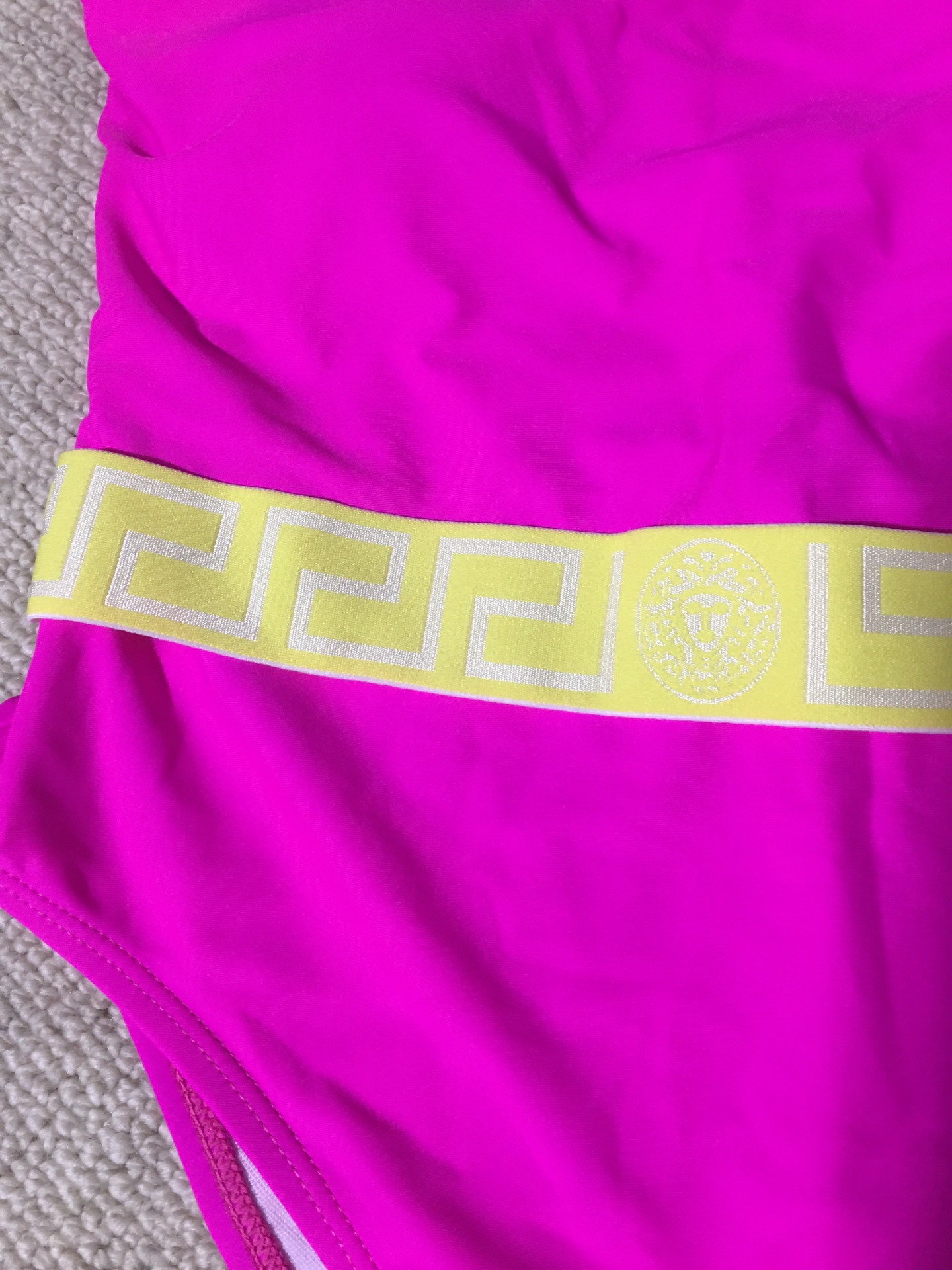 High-end Women’s Clothes with Versace/Vanthschure Colors, Yellow Edge Plots, No Cuff Tights - 图片 6