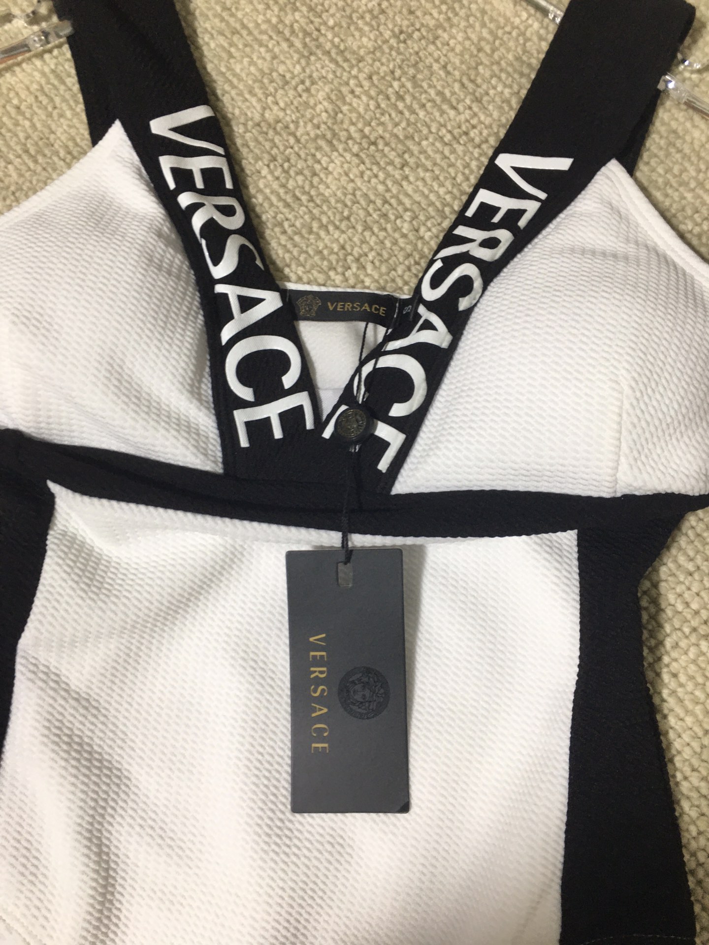 High Quality Women’s Clothes with Versace/Francissor Logo in Black-and-White, Various Sizes Available - 图片 6