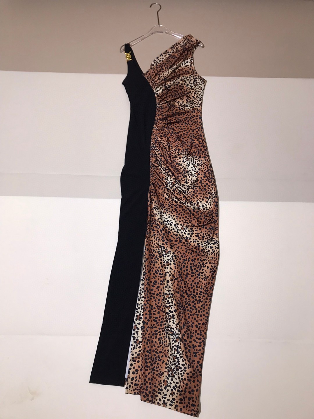 Luxury Women’s Outfits: Versace and French-Inspired High-End Quality Designs - 图片 1