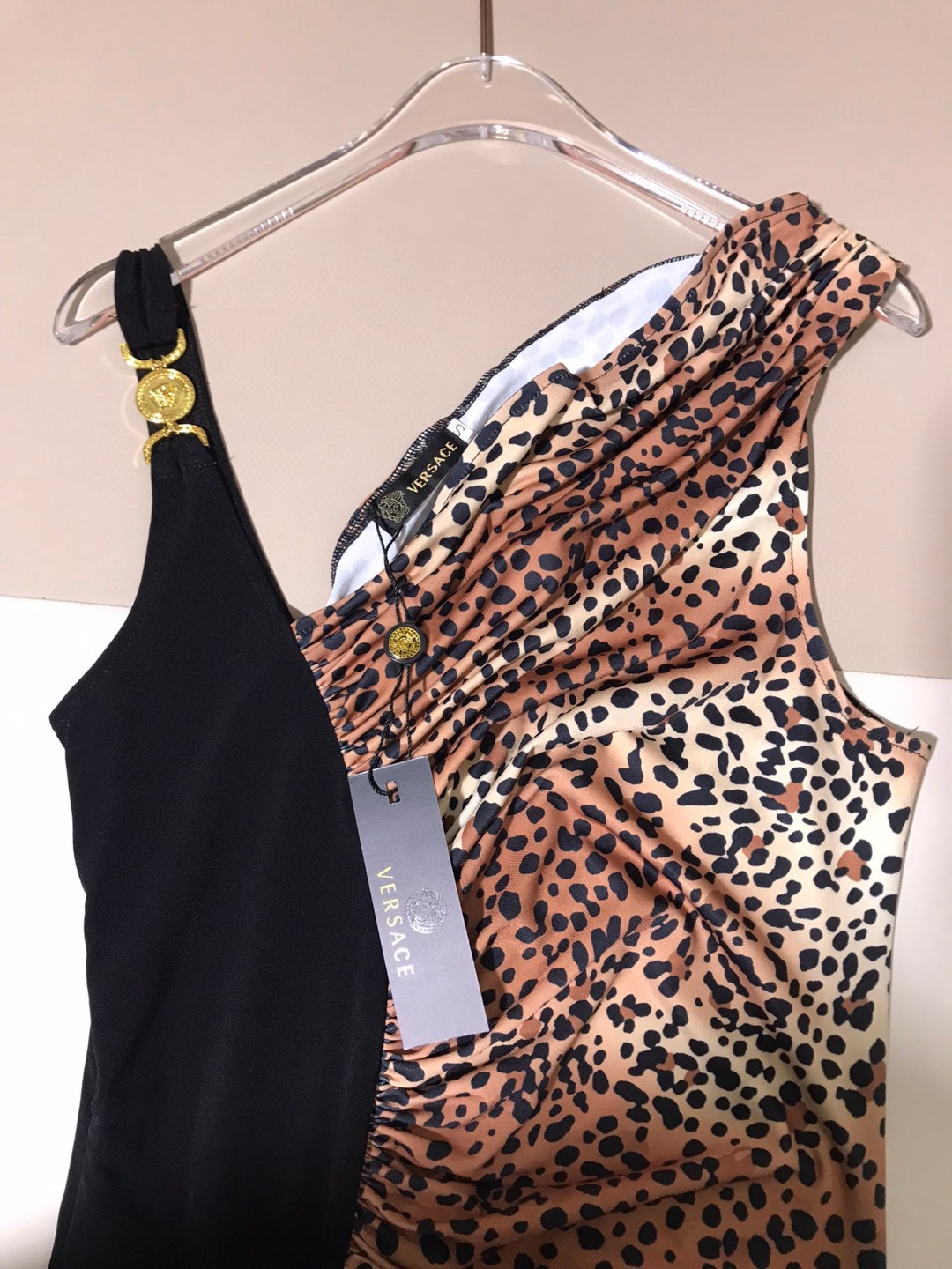 Luxury Women’s Outfits: Versace and French-Inspired High-End Quality Designs - 图片 5