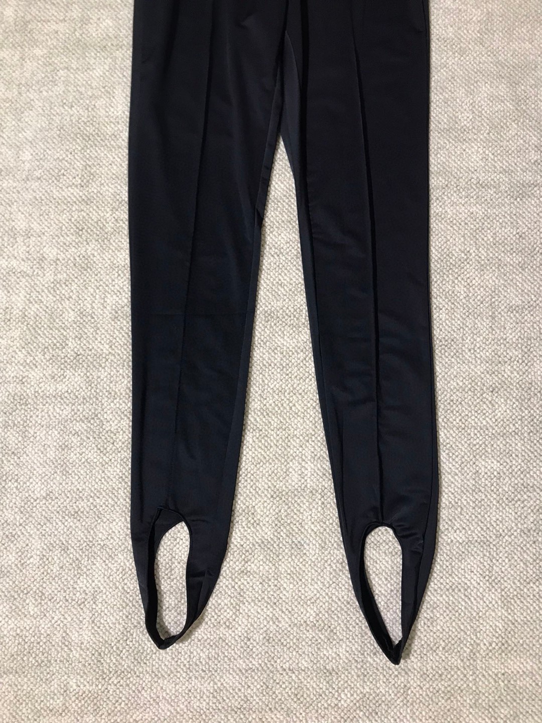 “High-Quality Women’s Clothes: Versace/Franch Chest, Miss Medusa, Stylish Legs, Ballistic Movement” - 图片 4