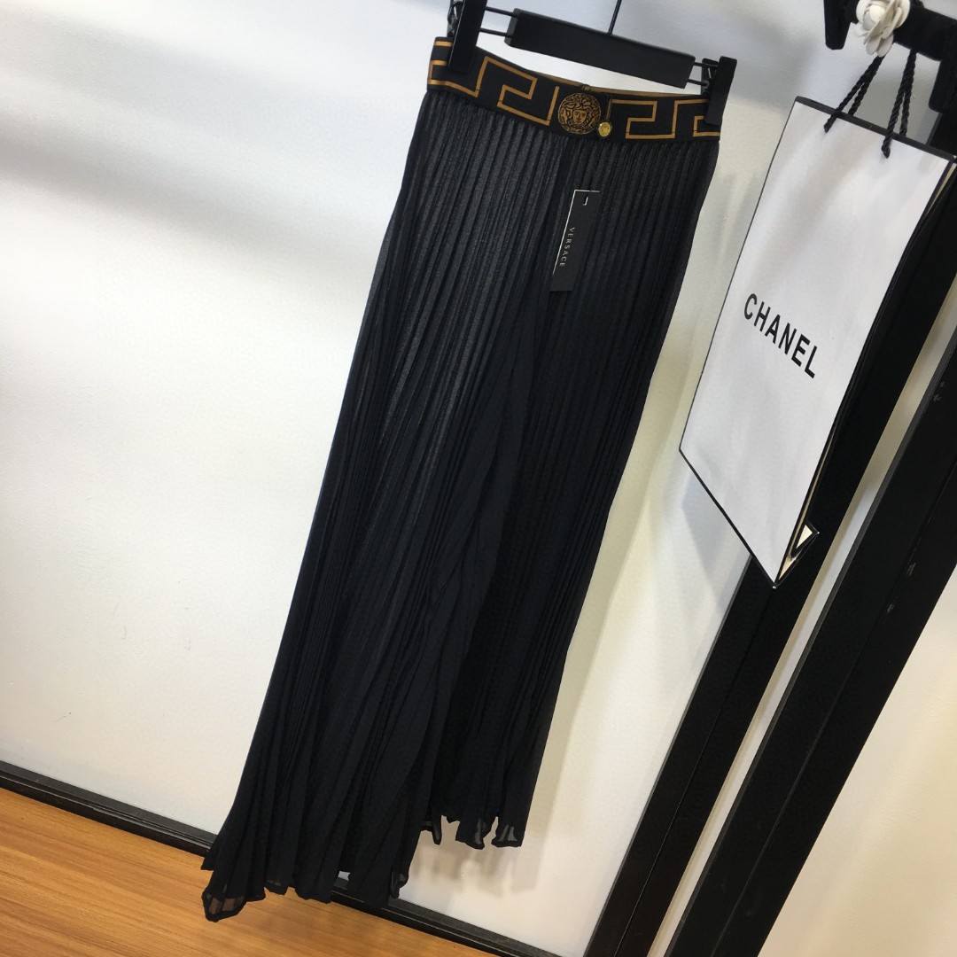 Versace/Franch Chest Women’s Dress with Medusa Hair Detail and Wide-Legged Pants - 图片 9