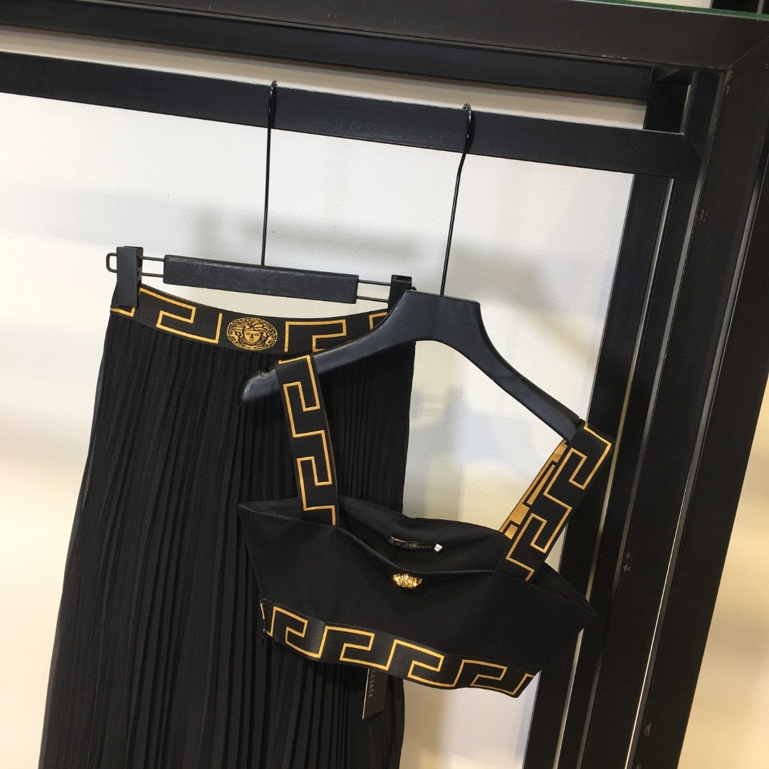 Versace women's Greek key trim Medusa metal buckle camisole and pleated skirt set, sizes S M L XL.-Big cat