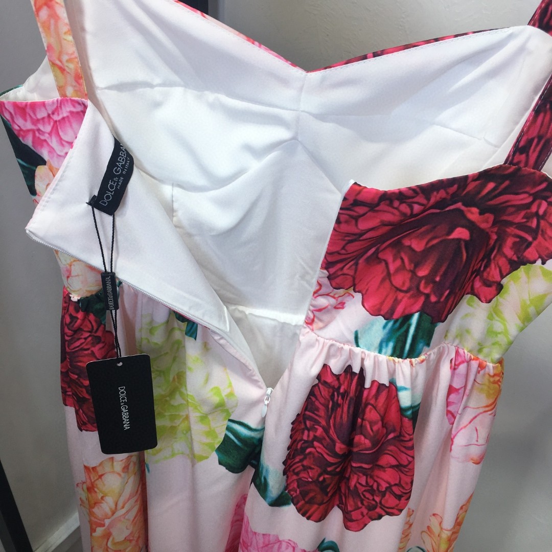 High-End Women’s Clothes: Versace von Schultz Pink Dress with Metal Lacerations - 图片 7