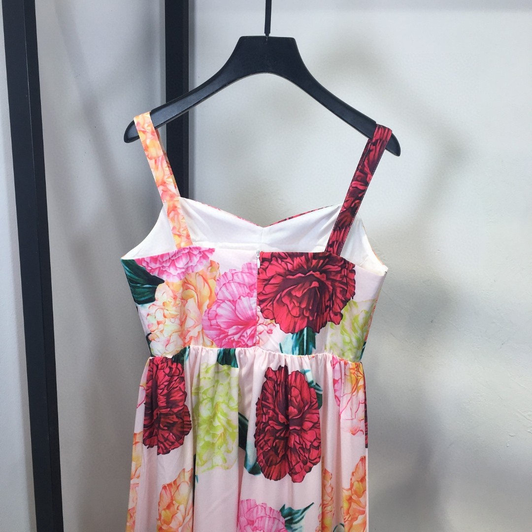 High-End Women’s Clothes: Versace von Schultz Pink Dress with Metal Lacerations - 图片 9