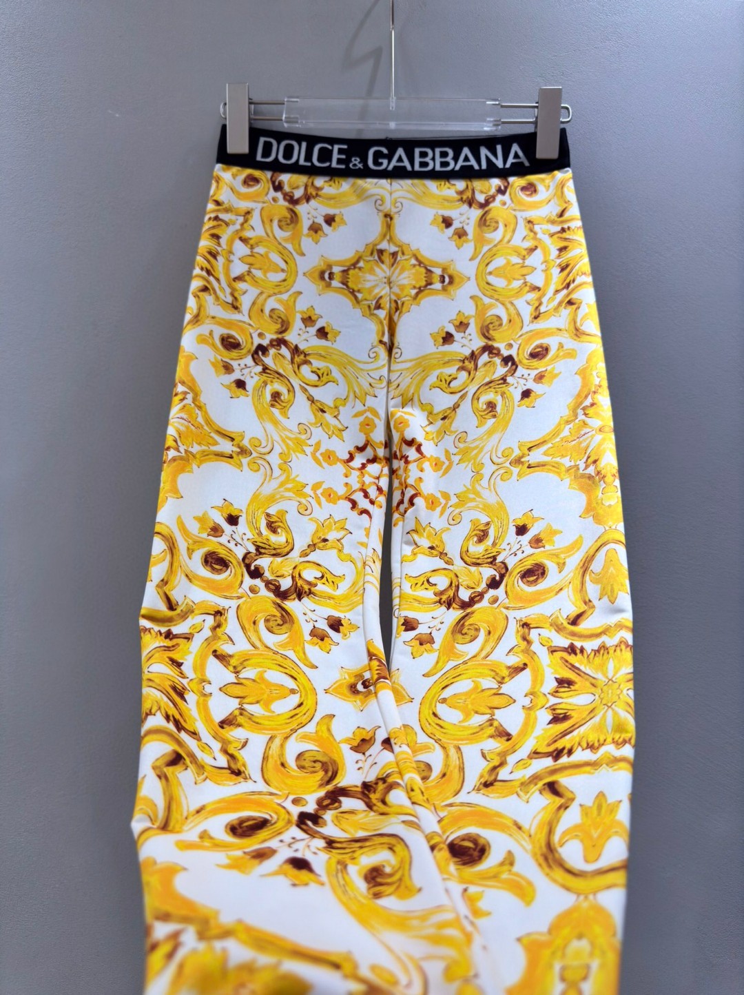 High-end Women’s Clothes: D&G Yellow Ceramic Platinum Series in Various Sizes - 图片 5