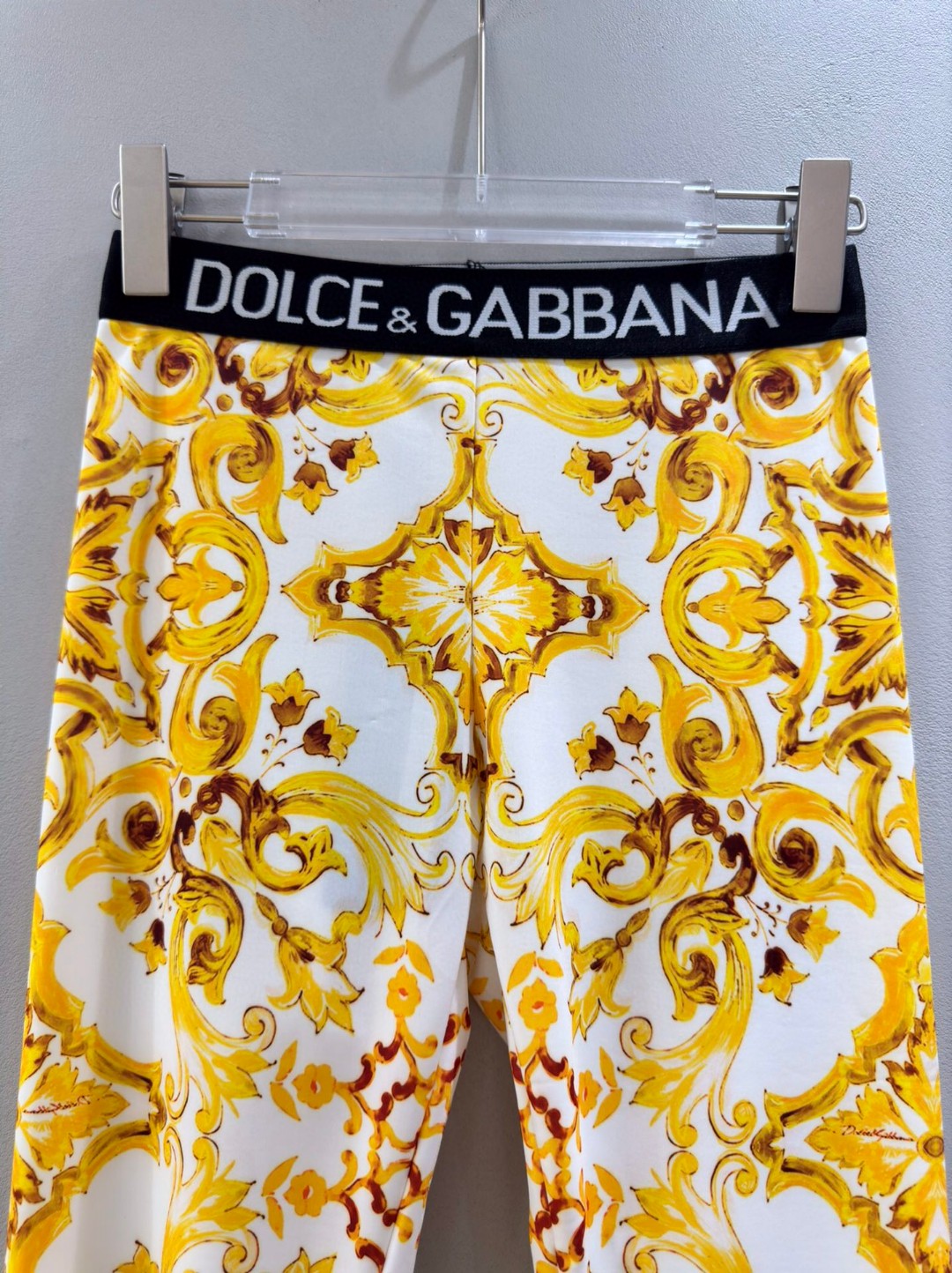 High-end Women’s Clothes: D&G Yellow Ceramic Platinum Series in Various Sizes - 图片 3