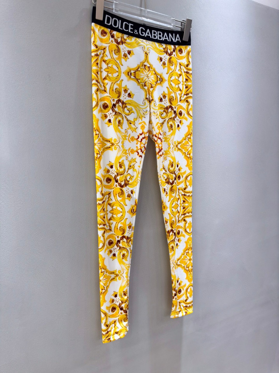 High-end Women’s Clothes: D&G Yellow Ceramic Platinum Series in Various Sizes - 图片 6