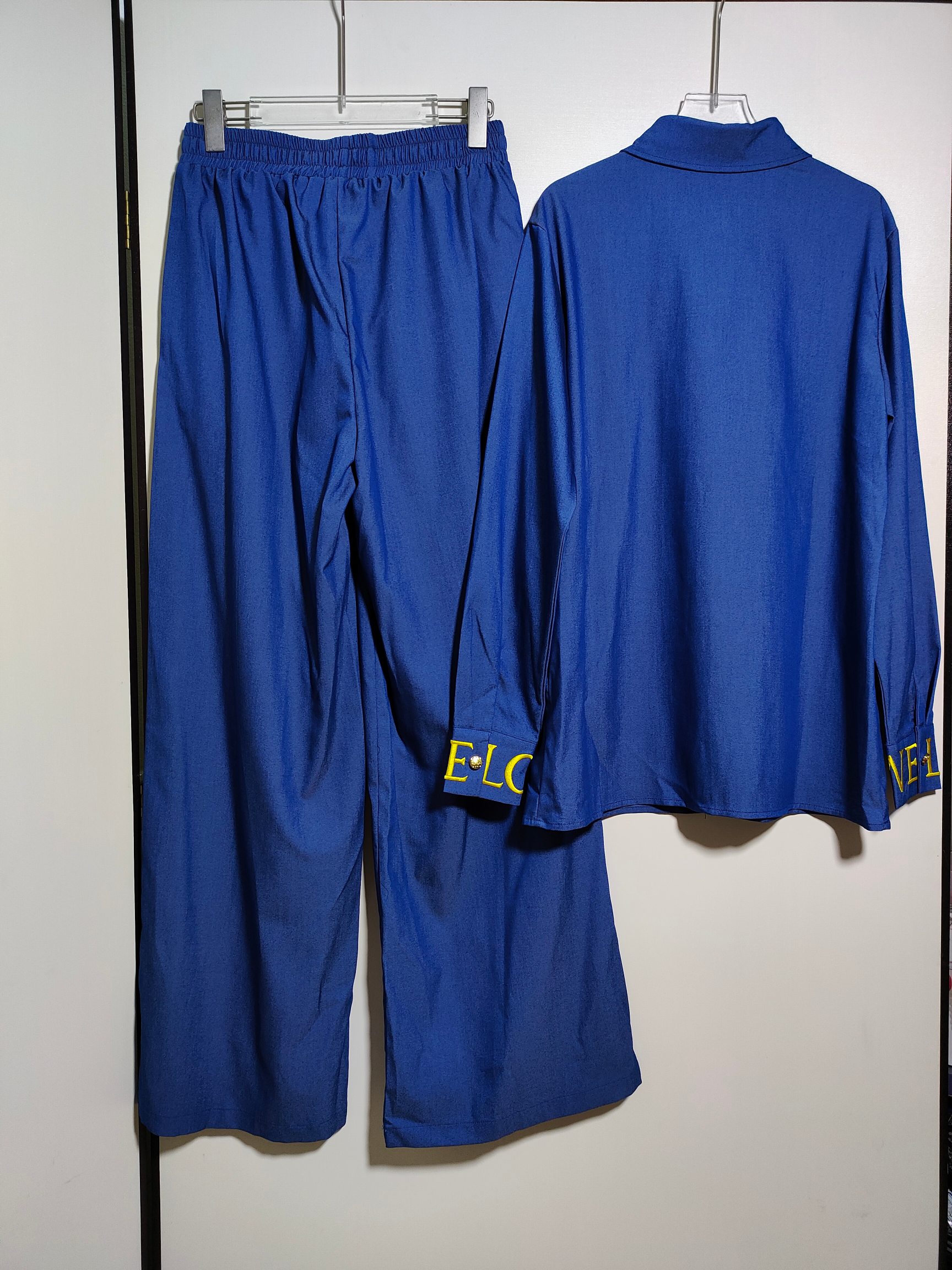 High-End Women’s Clothing Sets with Custom Embroidery and Stylish Details: LOEW Collection - 图片 4